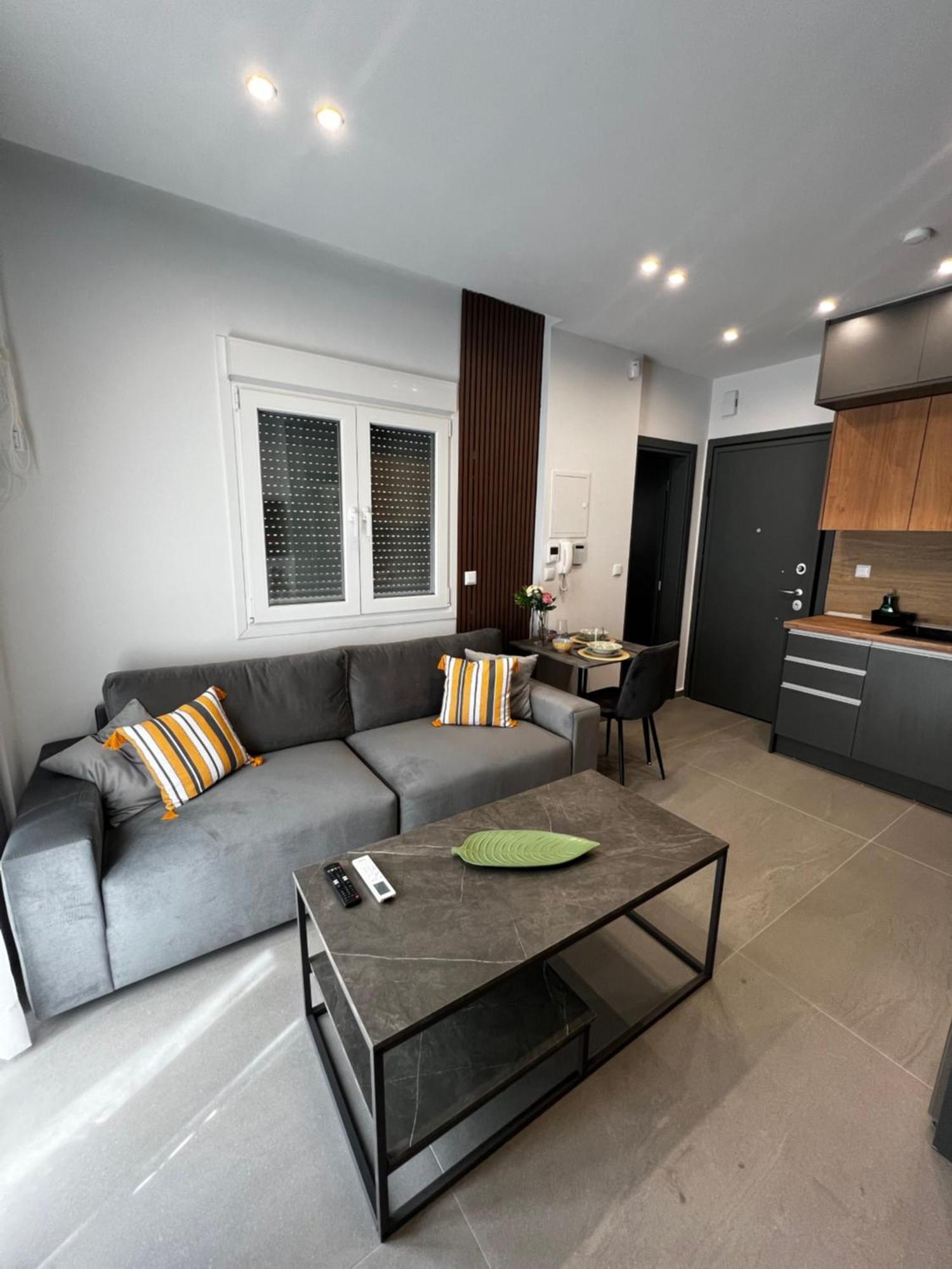 Oasis In With 500 Mbps Internet Apartment