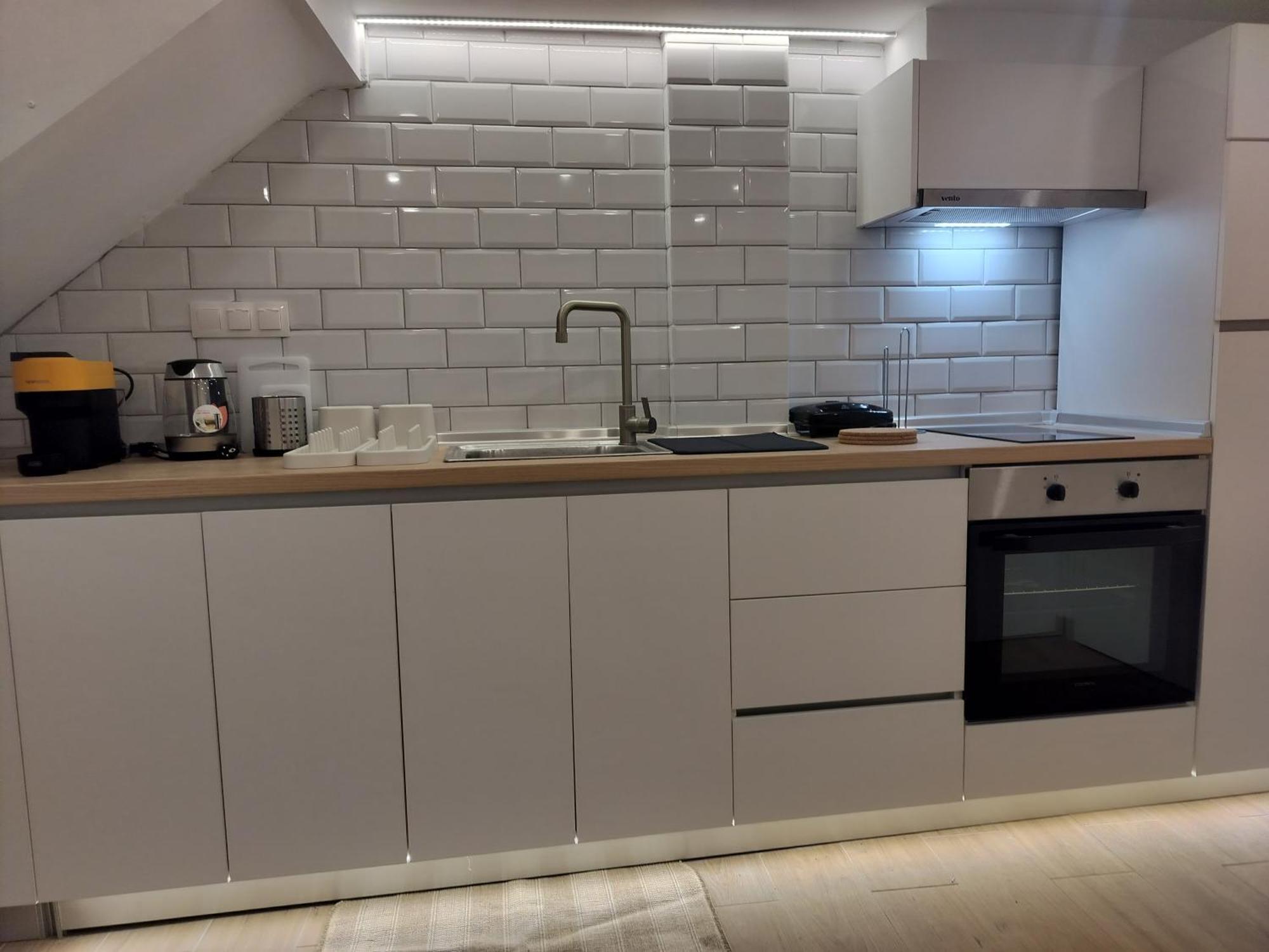 The White Loft - Explore Center By Foot Apartment *