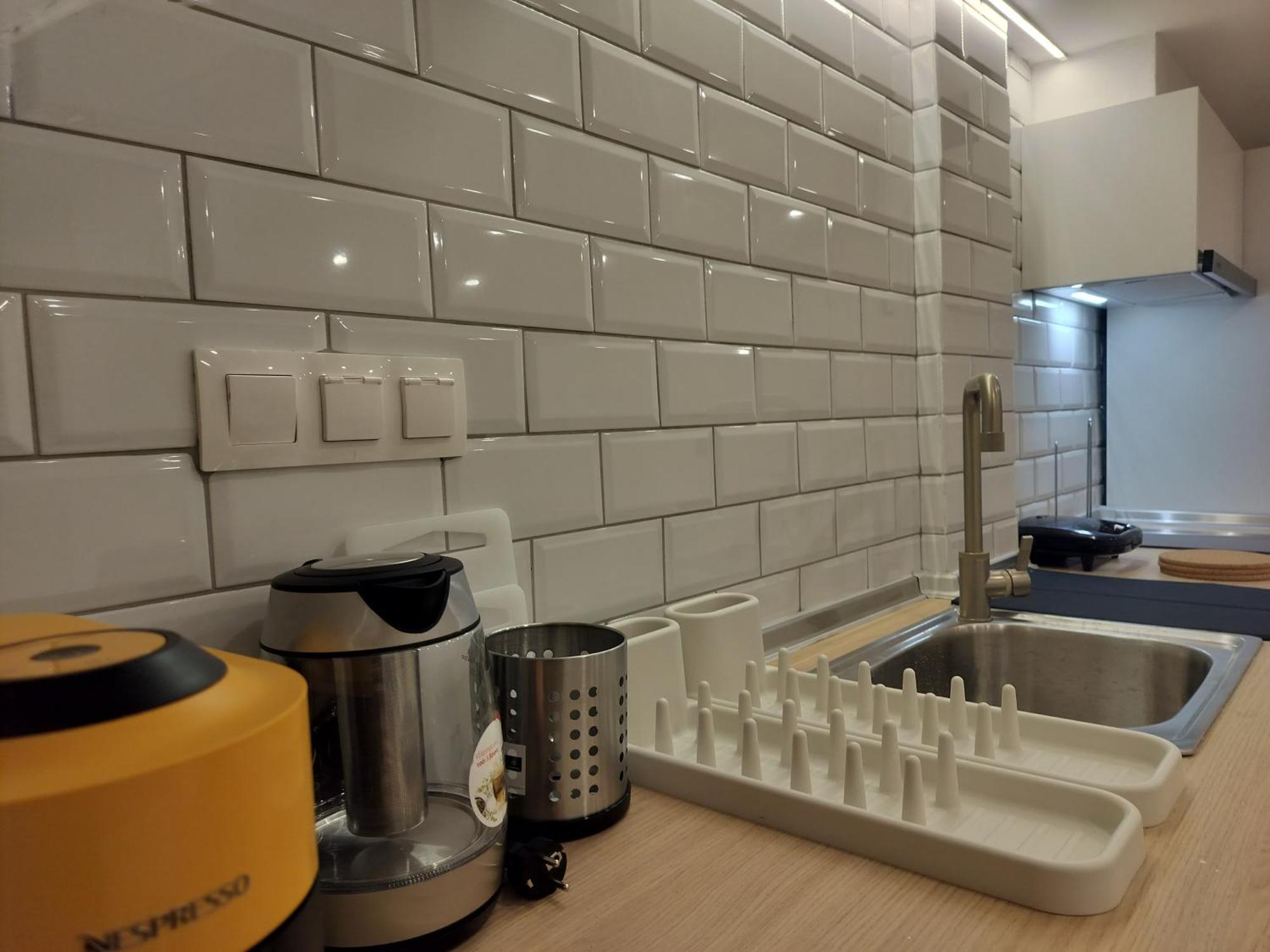 The White Loft - Explore Center By Foot Apartment *