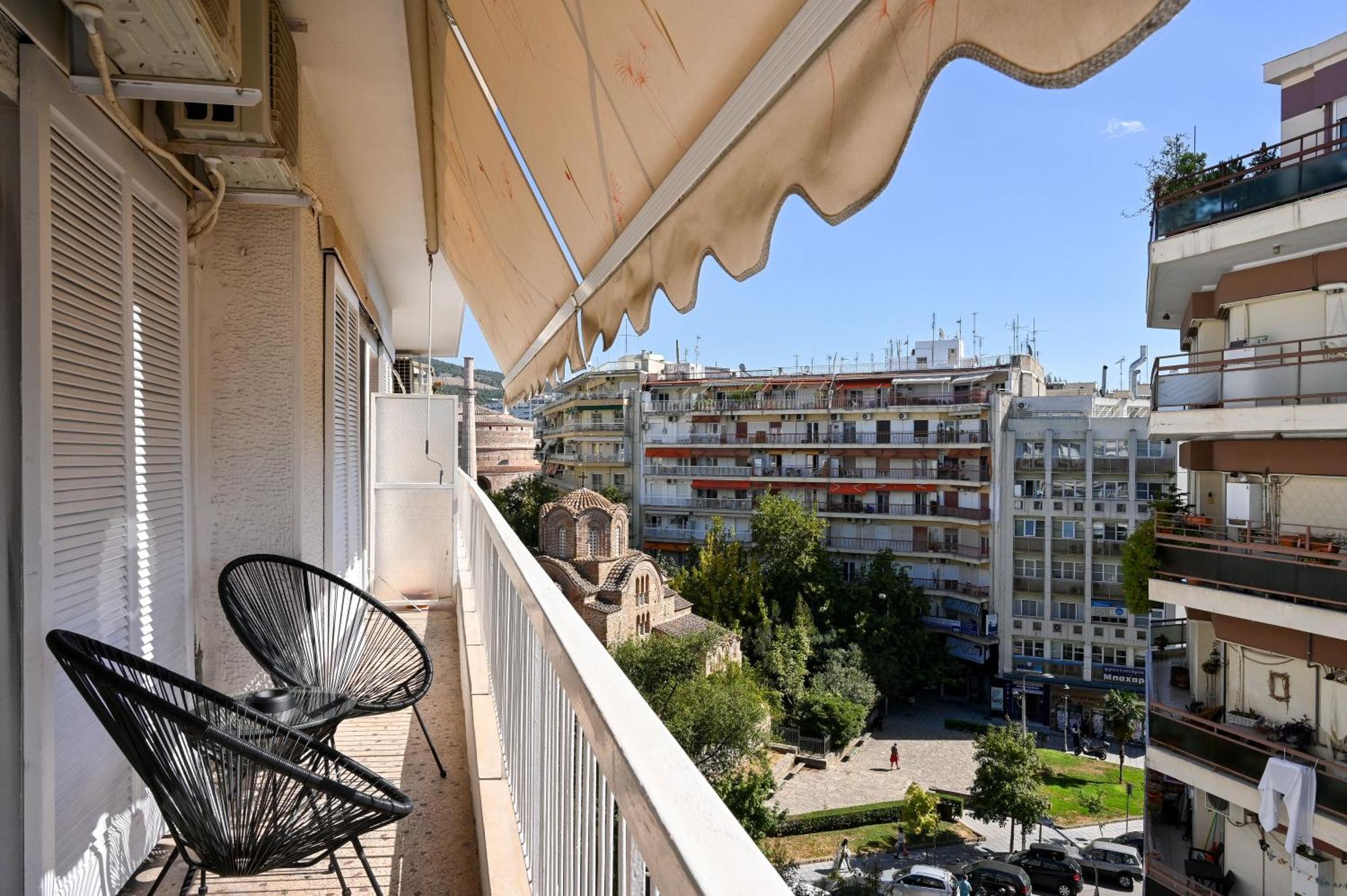 Center On The Sunset Apartment *