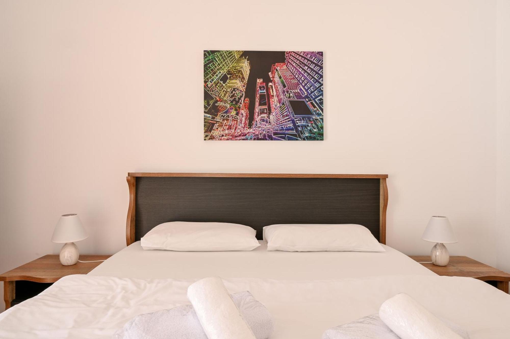 Center On The Sunset Apartment *