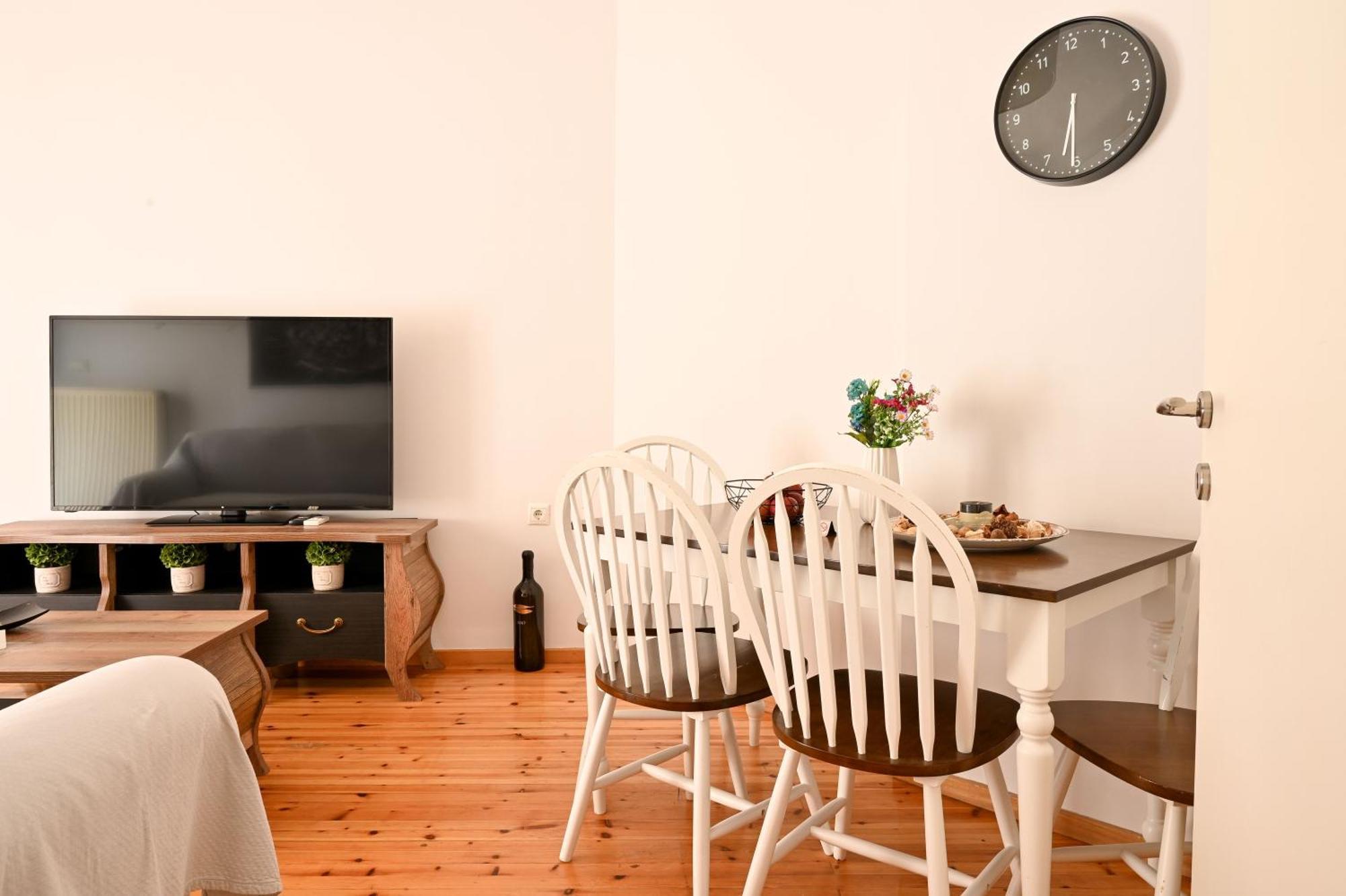 Center On The Sunset Apartment *