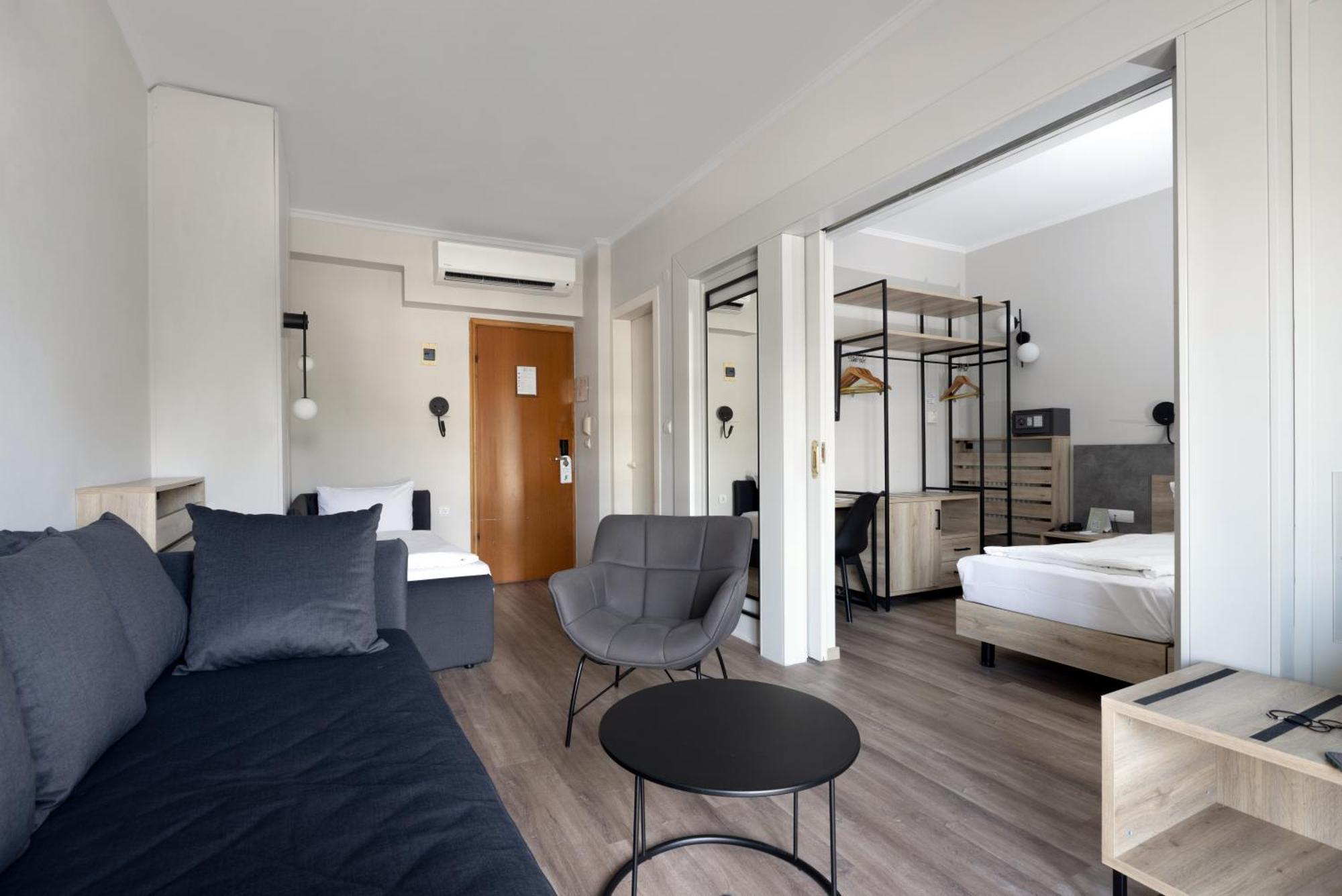 Abc Hotel