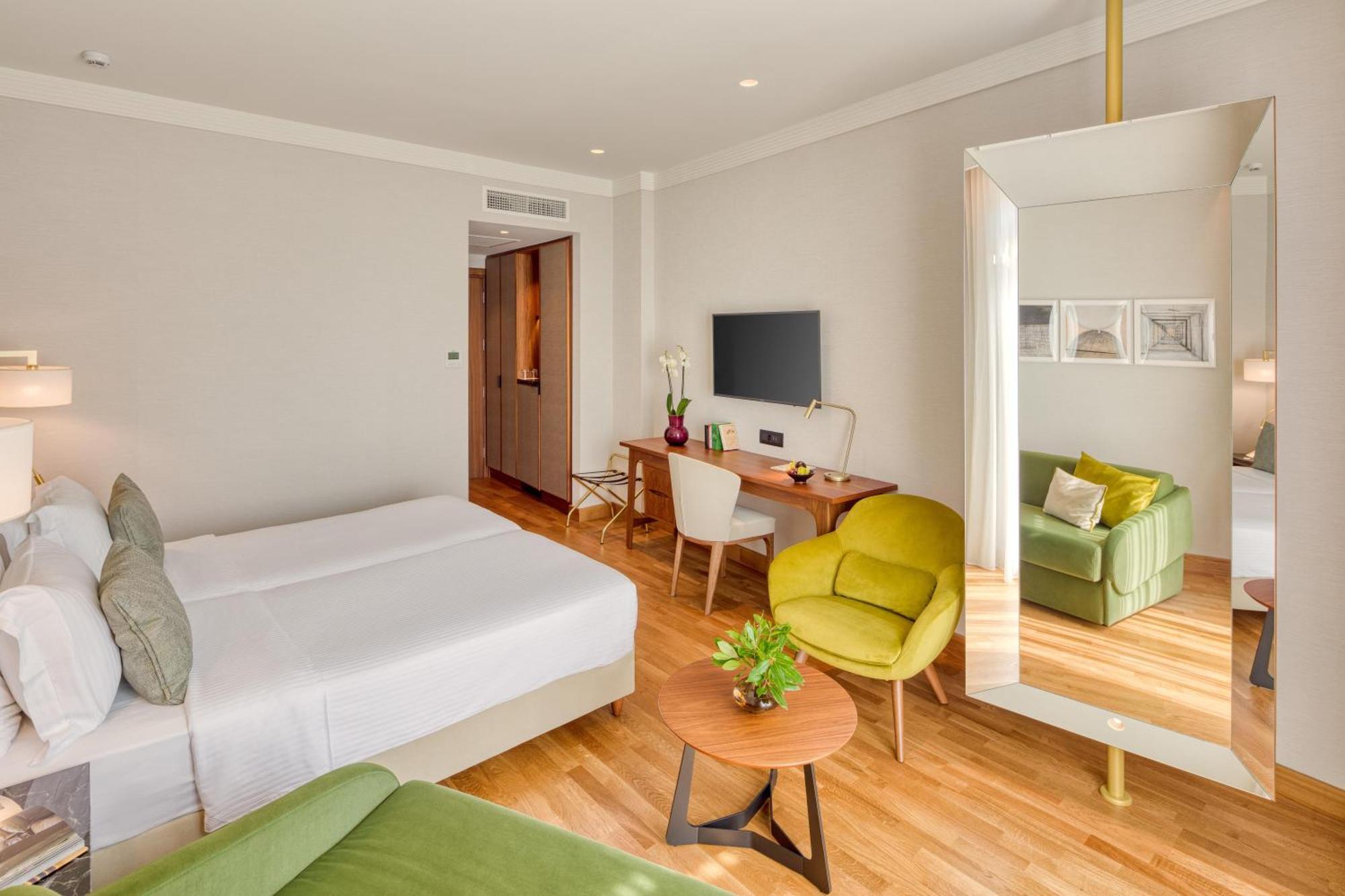 Electra Palace Hotel 5*