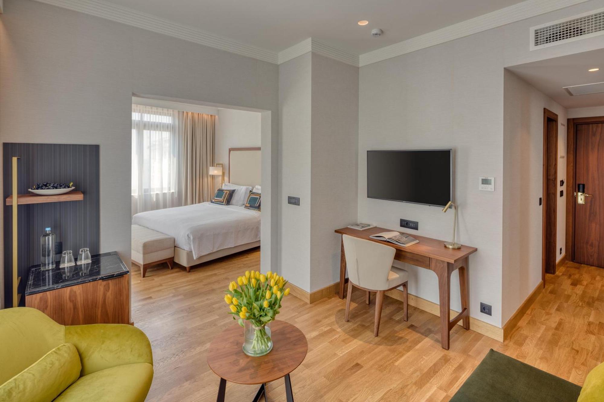 Electra Palace 5*