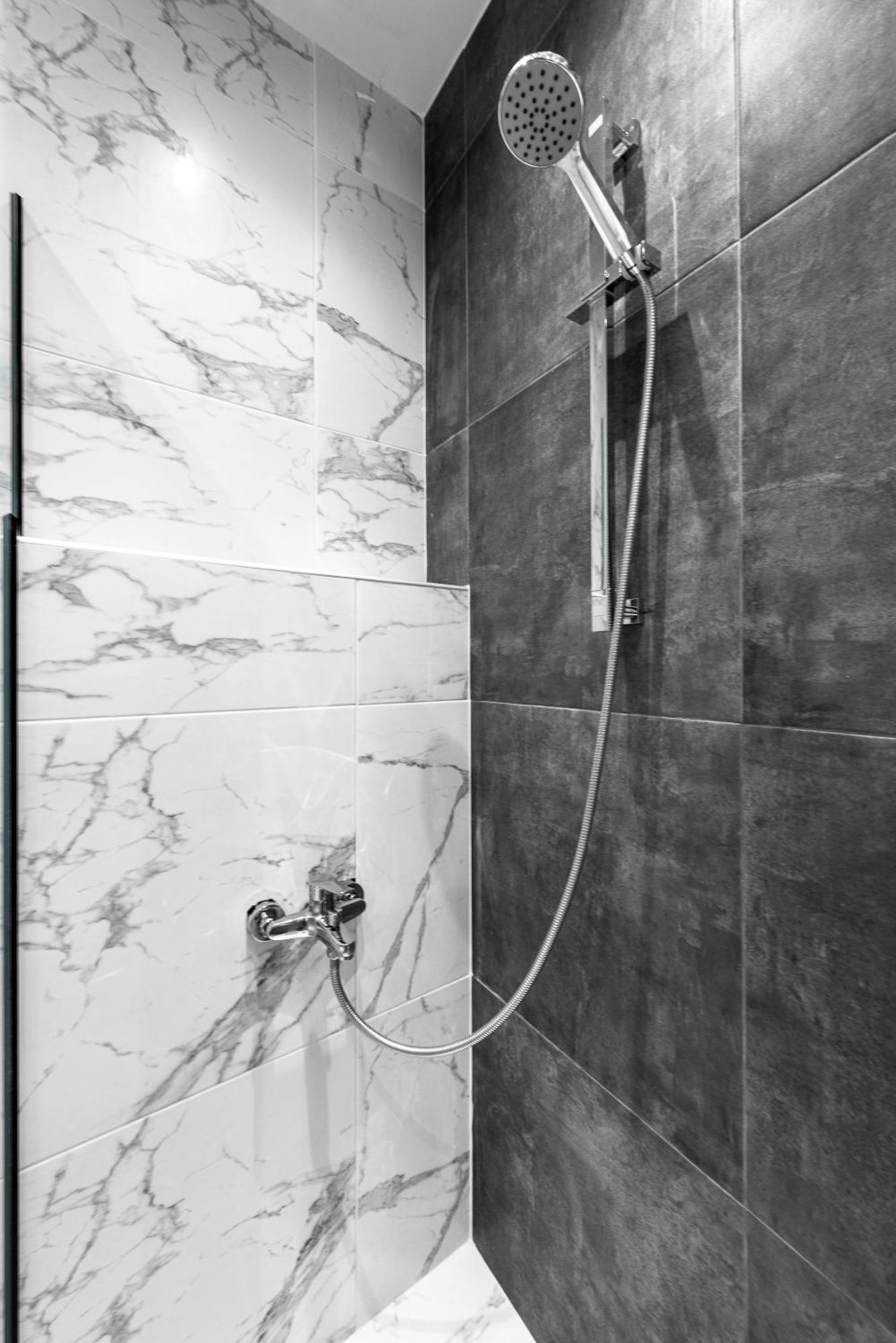 Apartment Denizen Boutique Apartments, Nilie Hospitality Mgmt *