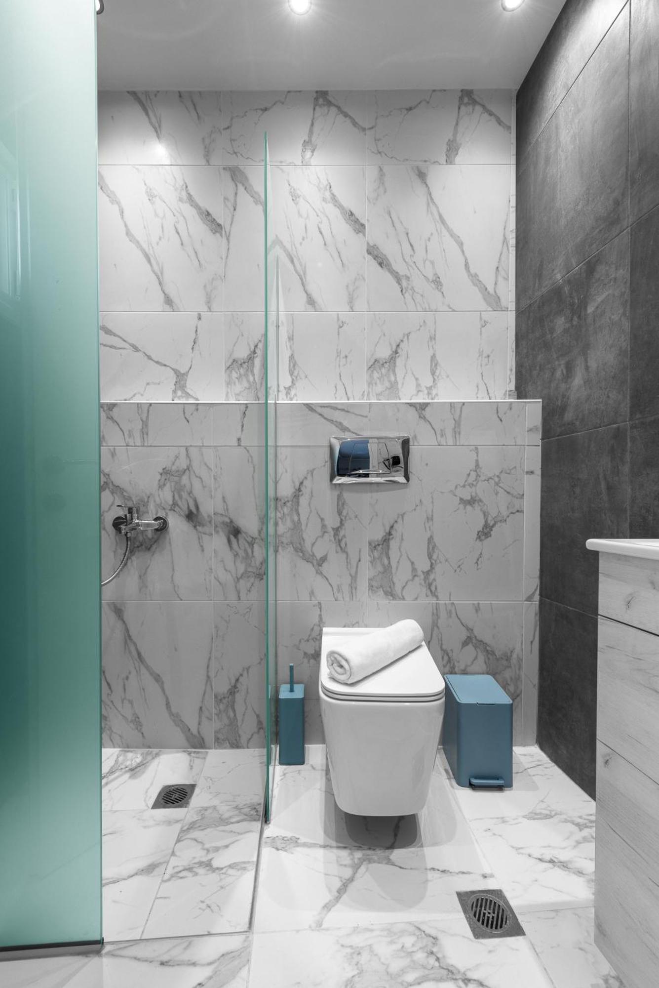 Denizen Boutique Apartments, Nilie Hospitality Mgmt