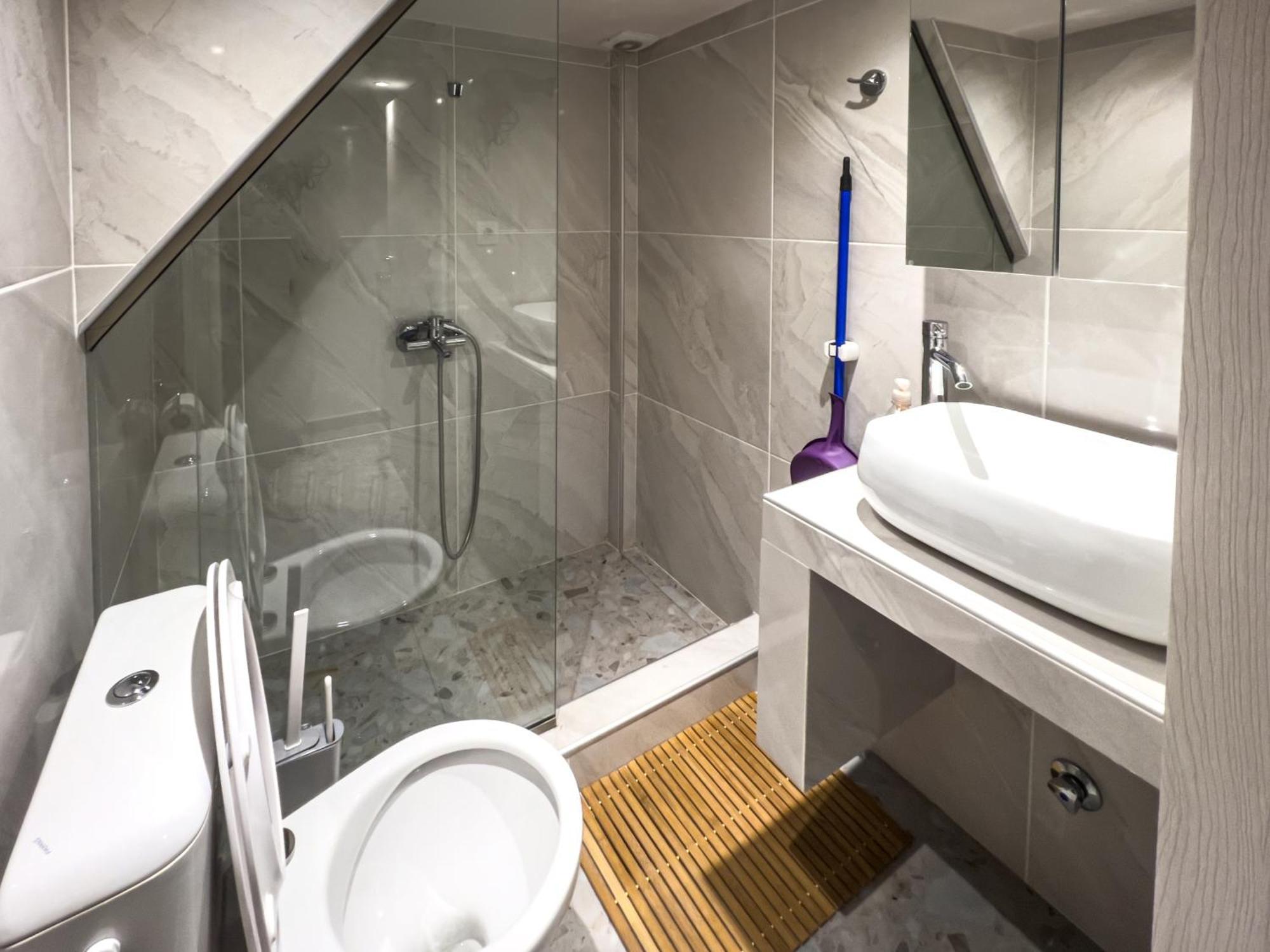 Appartement Ikaros Welcome Downtown Loft - Explore Center By Foot - Close To Arch Of Galerius *