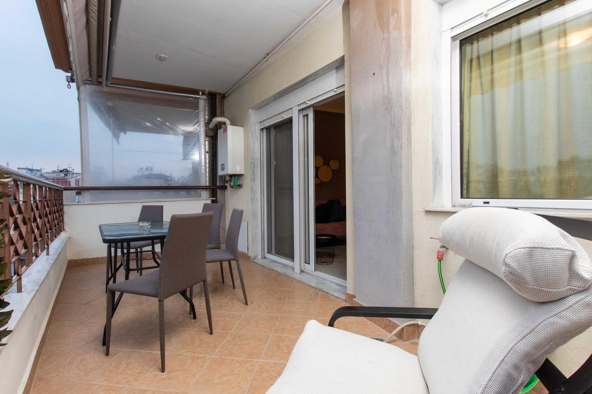 Houseloft Kalamaria Skyview *