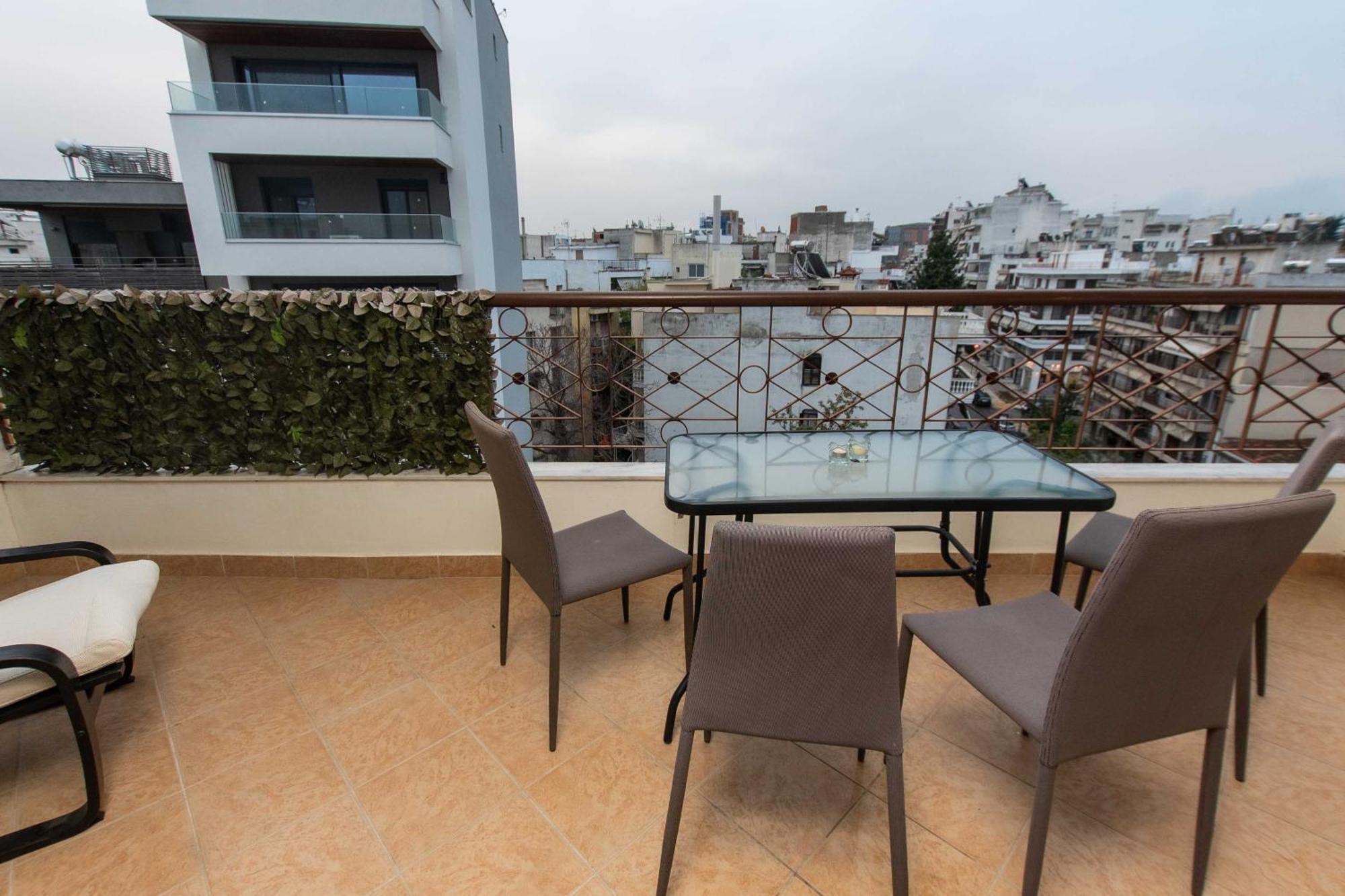 Houseloft Kalamaria Skyview Apartment Thessaloniki
