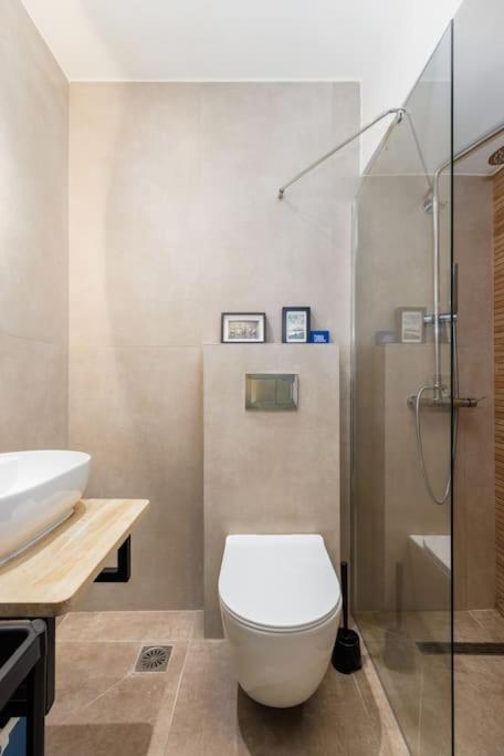 Japandi Style Flat In Center Apartment Thessaloniki