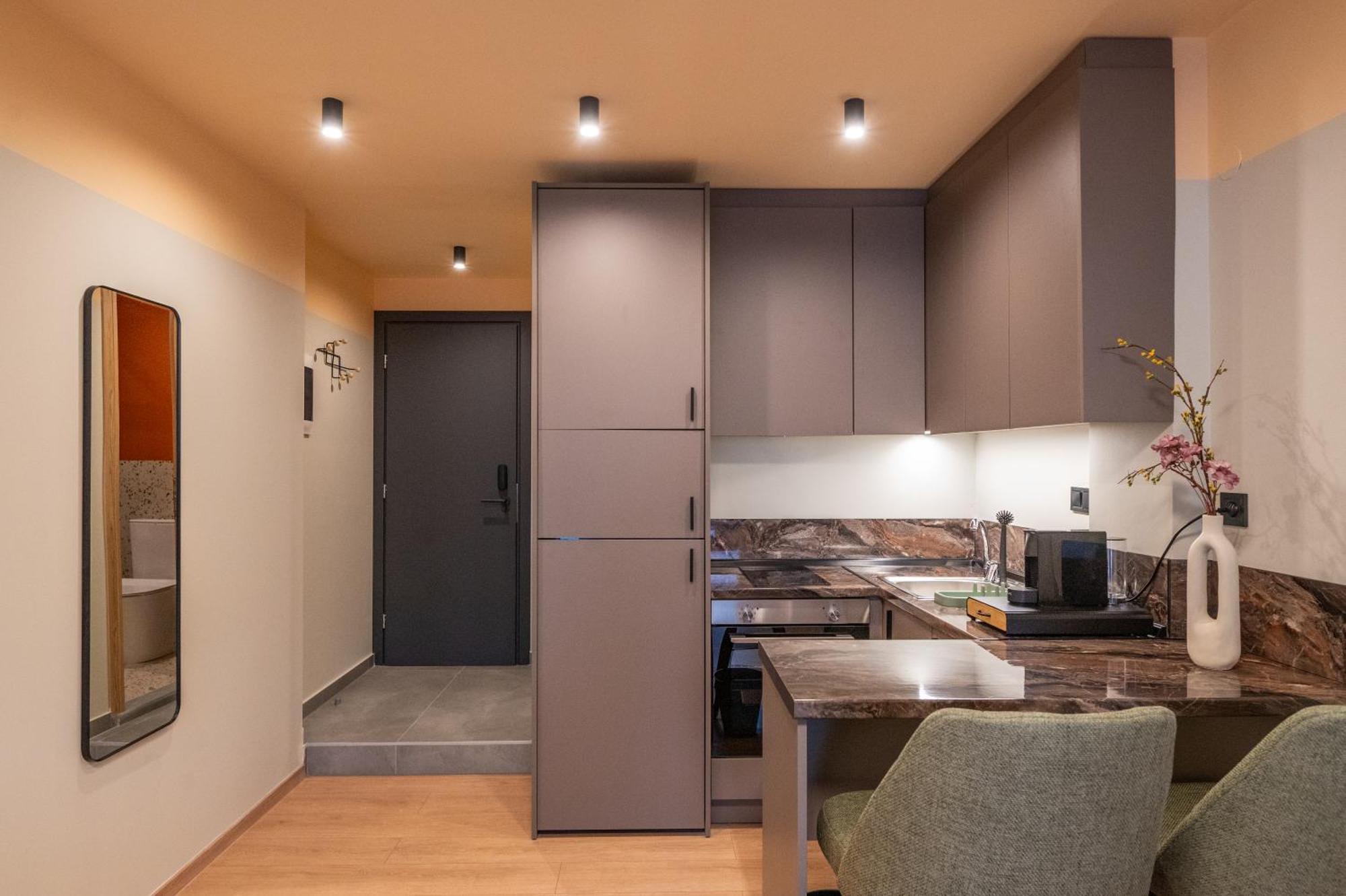 Ermou Boutique By Nest *