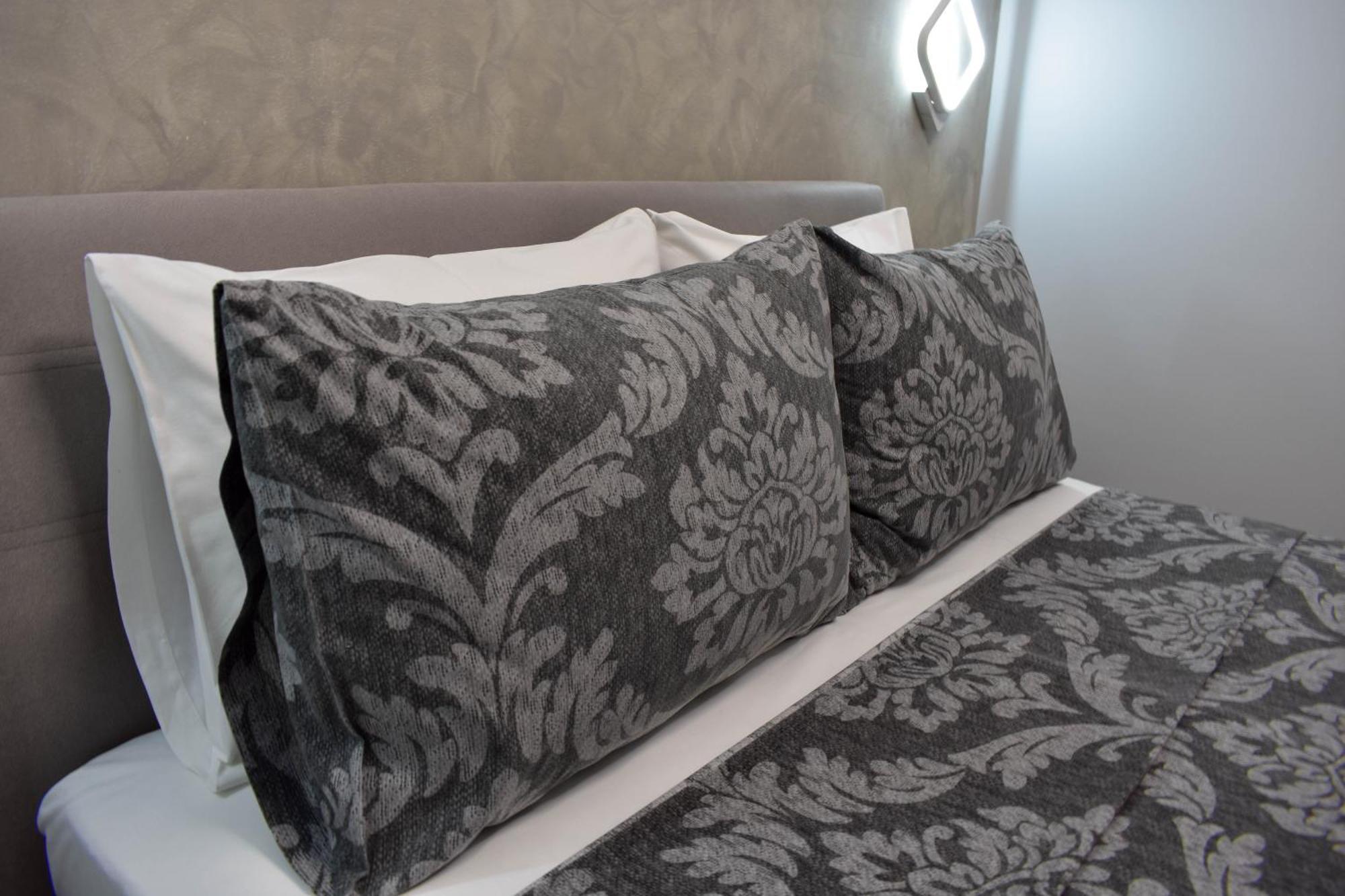 Moet Apartment