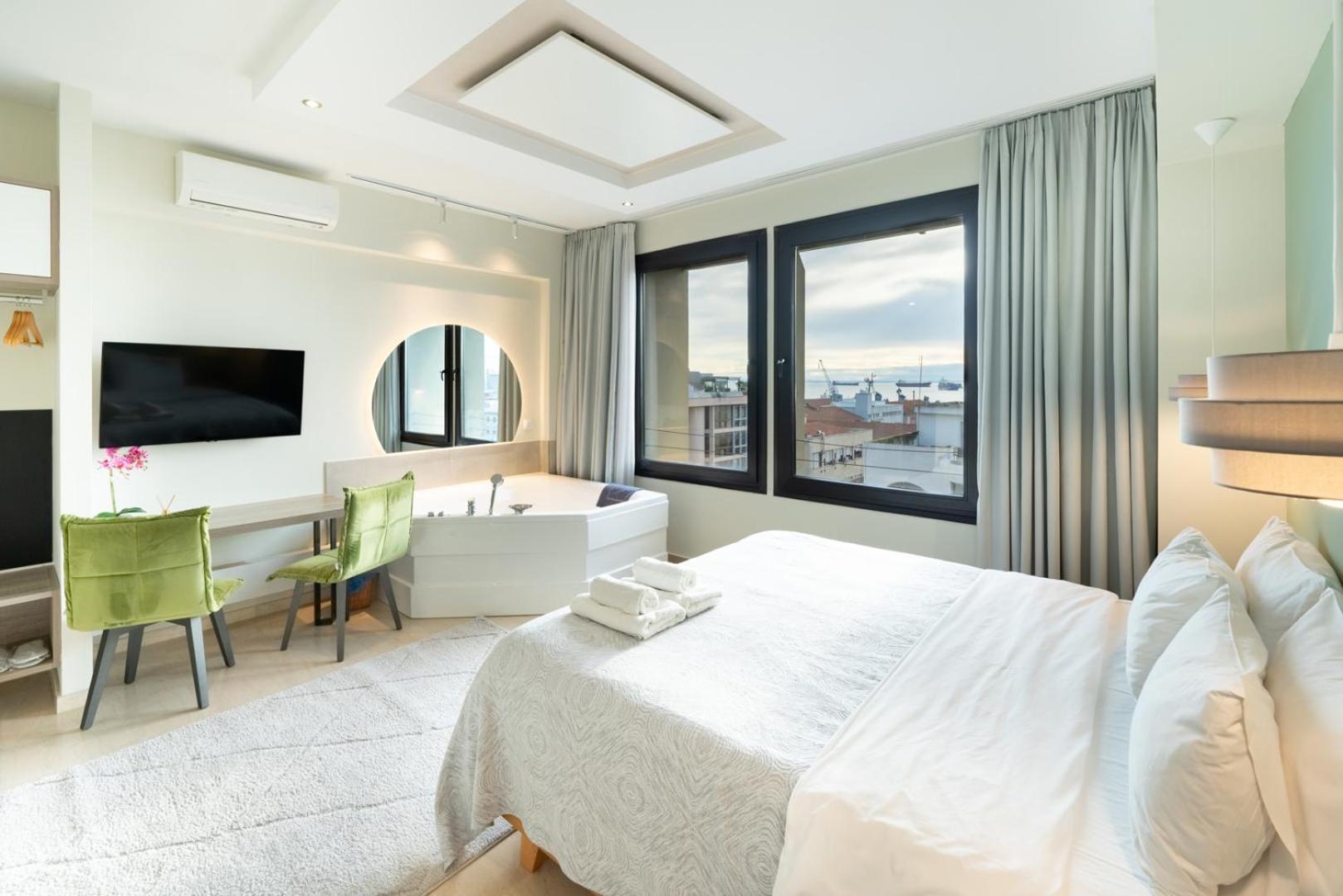 Apartment Sea & The