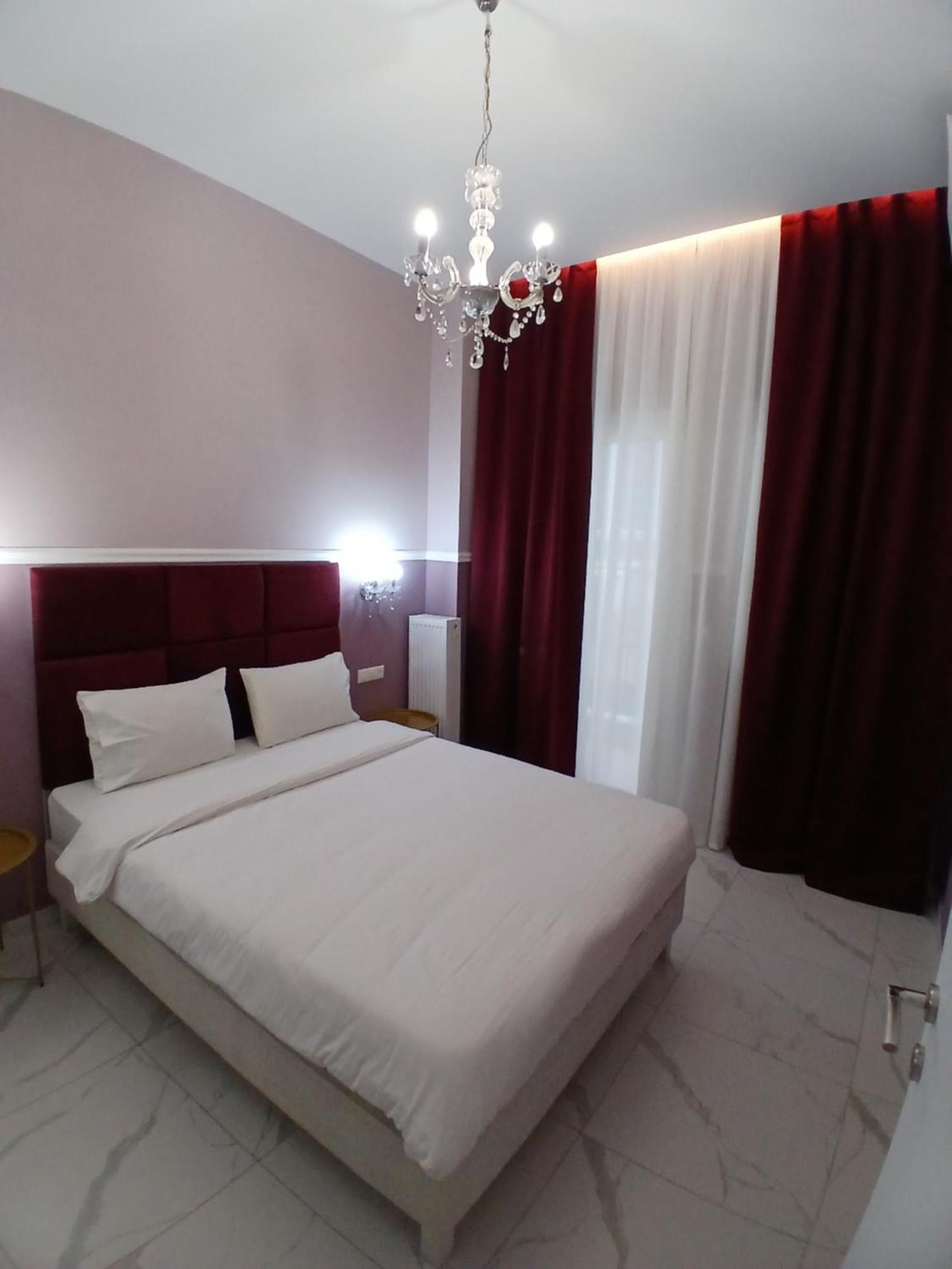 Apartment Black Onyx Comfort