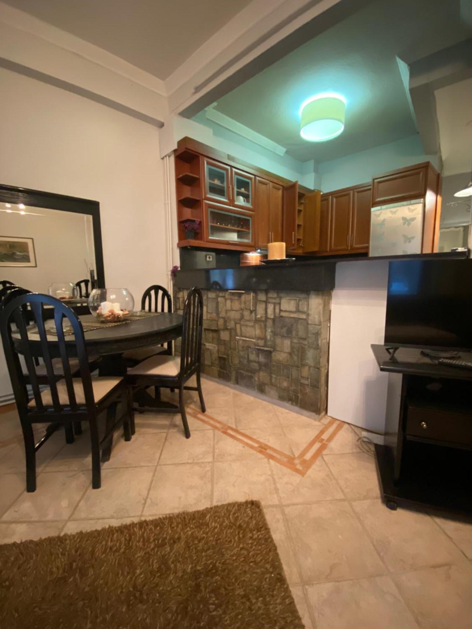 Alexis Apartment