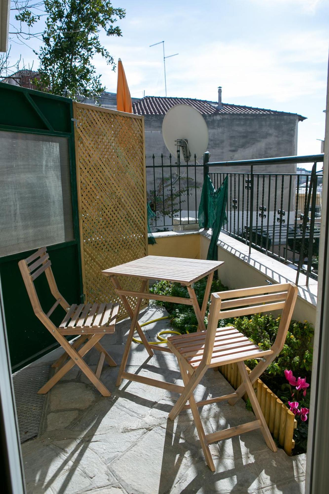 Serenity In Colour Apartment Thessaloniki