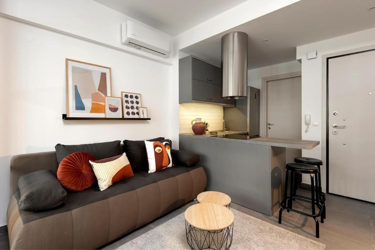 Innovative Designer In Ladadika Daire