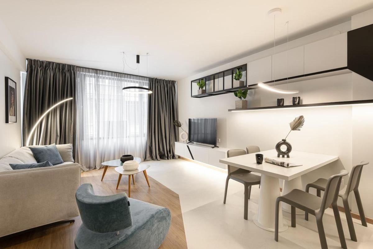 Innovative 2-br Futuristic Flat In Ladadika Apartment Thessaloniki