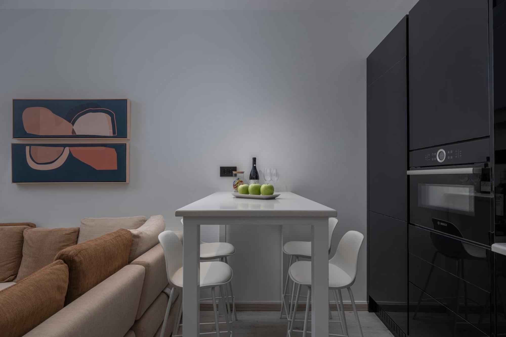 Apartment Embassy Elegant *