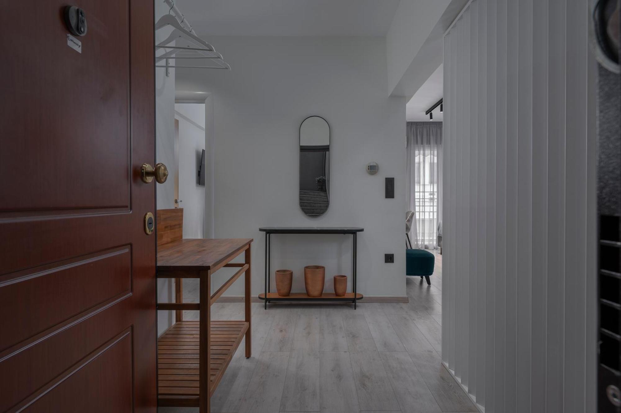 Embassy Elegant Apartment