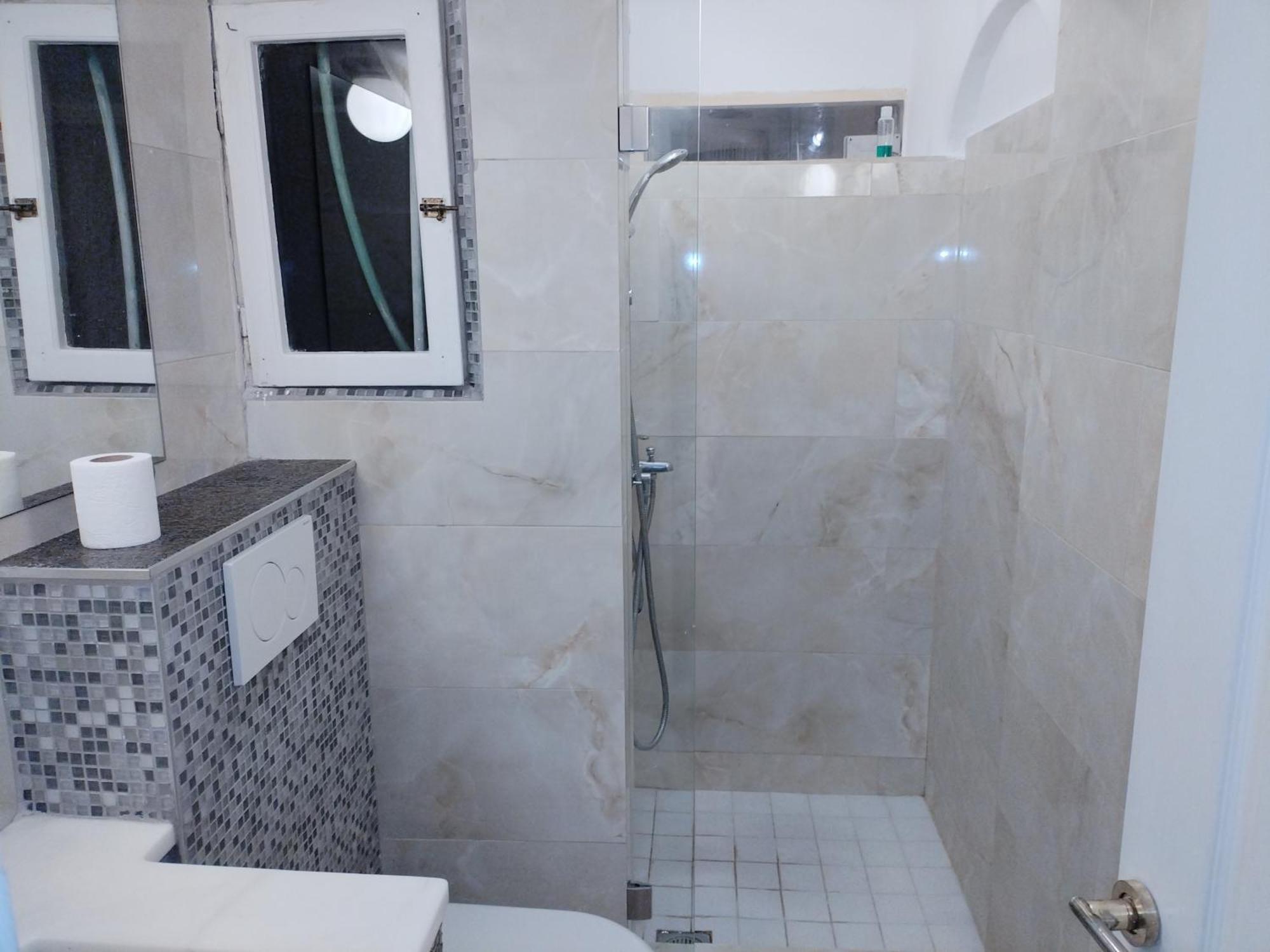 4 Guests - Balcony - A C - Attractions Thessaloniki