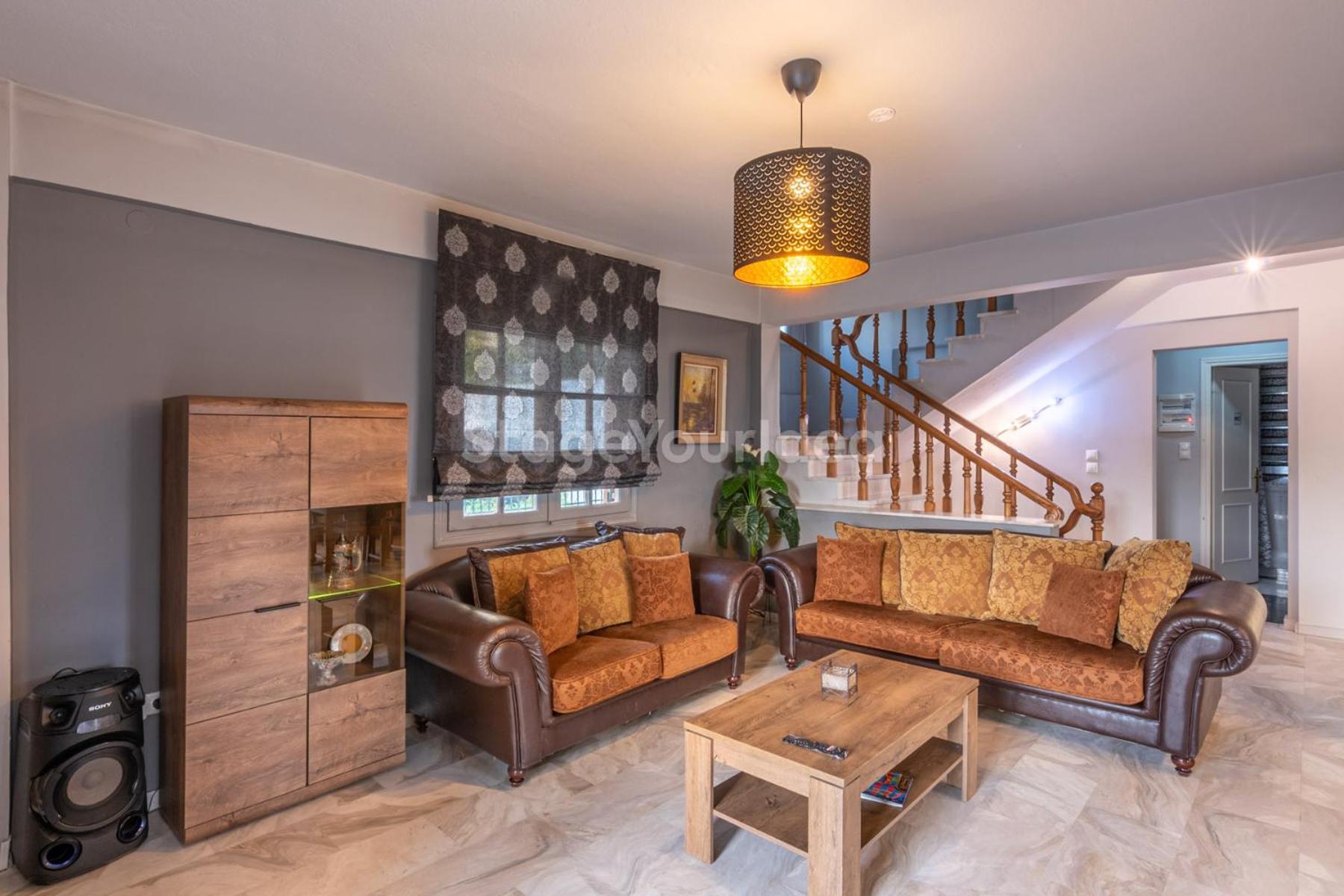 Hillock: Traditional Luxury With Garden For Gatherings