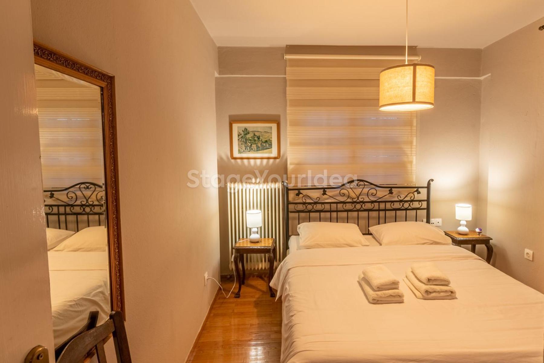 Hillock: Traditional Luxury With Garden For Gatherings Villa