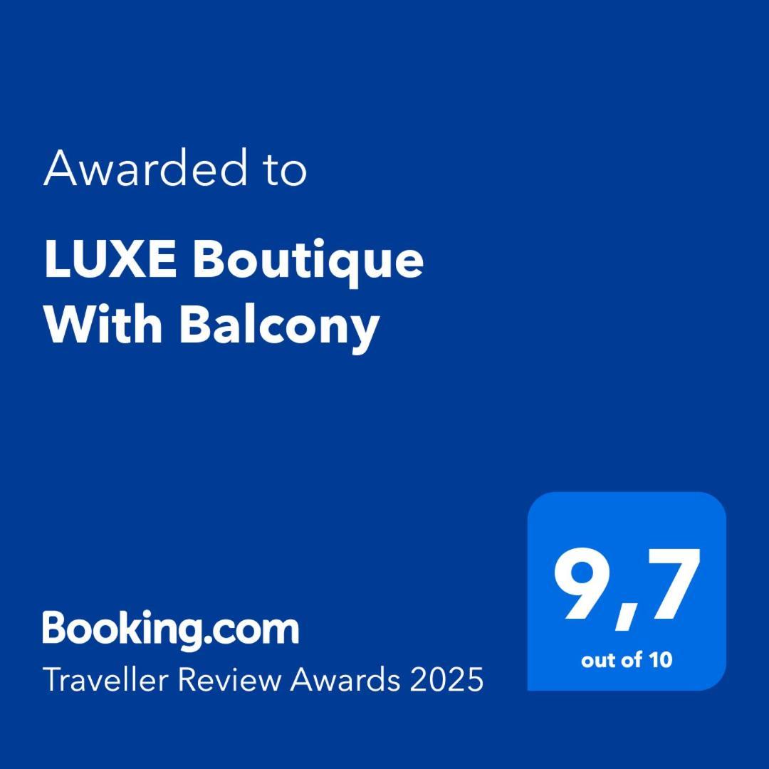 Luxe Boutique With Balcony Apartment