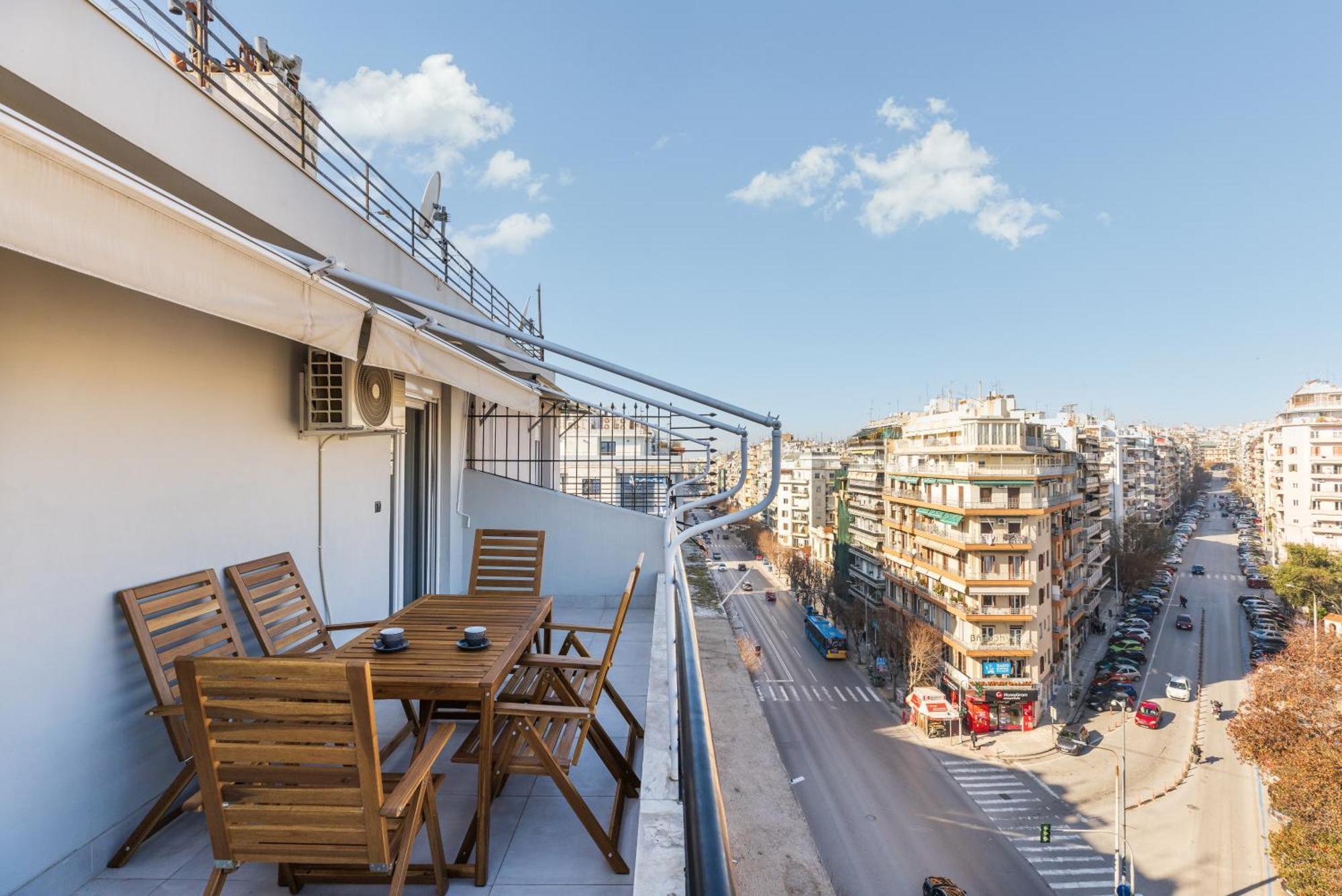 Aether By Halu! 2-bd Apartment Thessaloniki