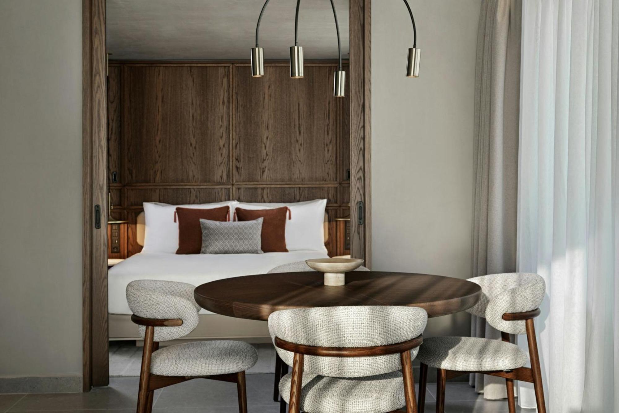 Monasty, Thessaloniki, Autograph Collection 5*