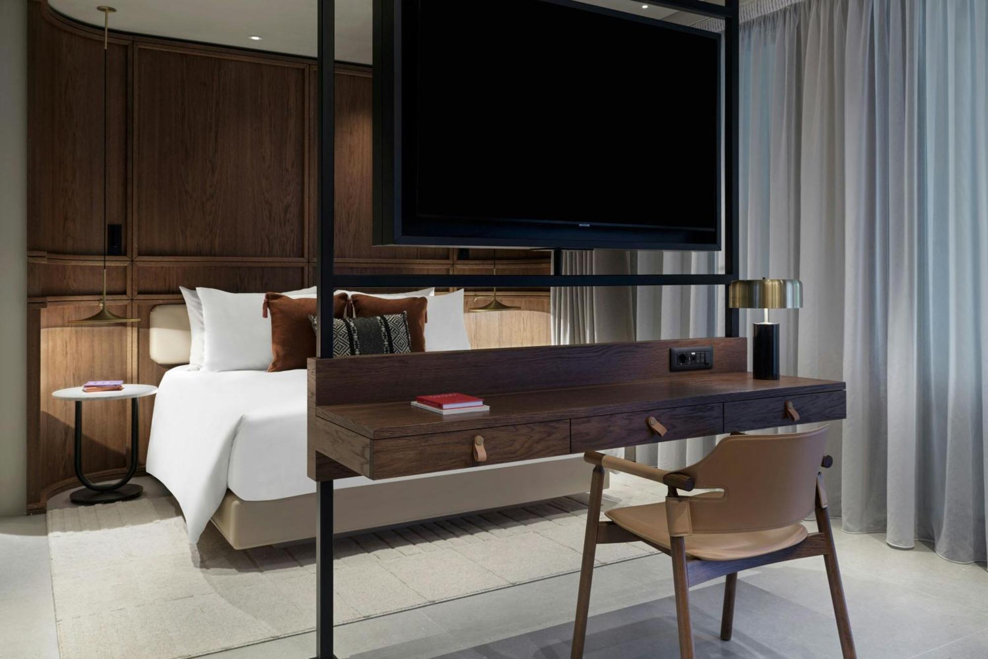 Monasty, Thessaloniki, Autograph Collection 5* Thessaloniki