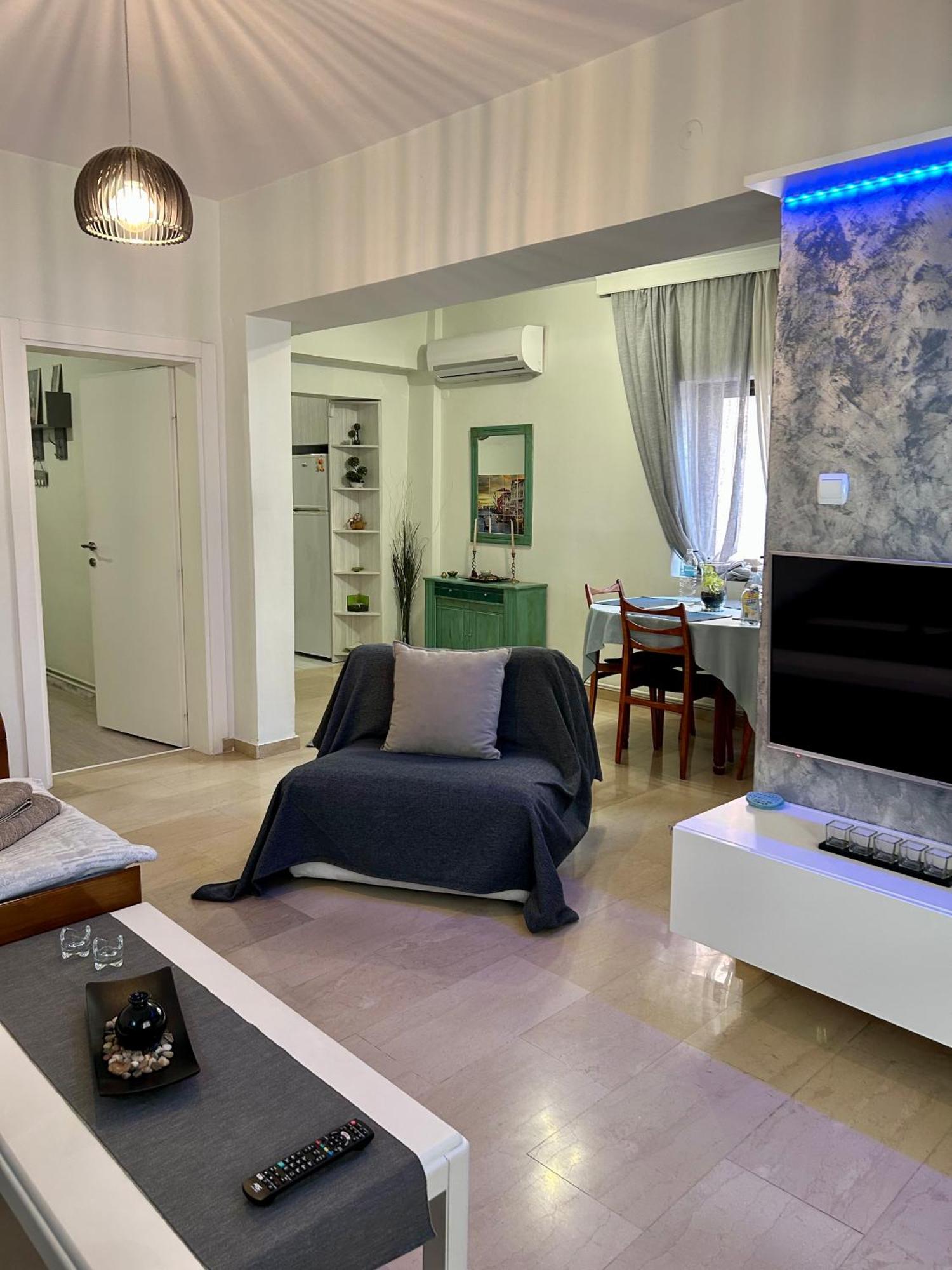 Super Nuova - Private Parking * Thessaloniki