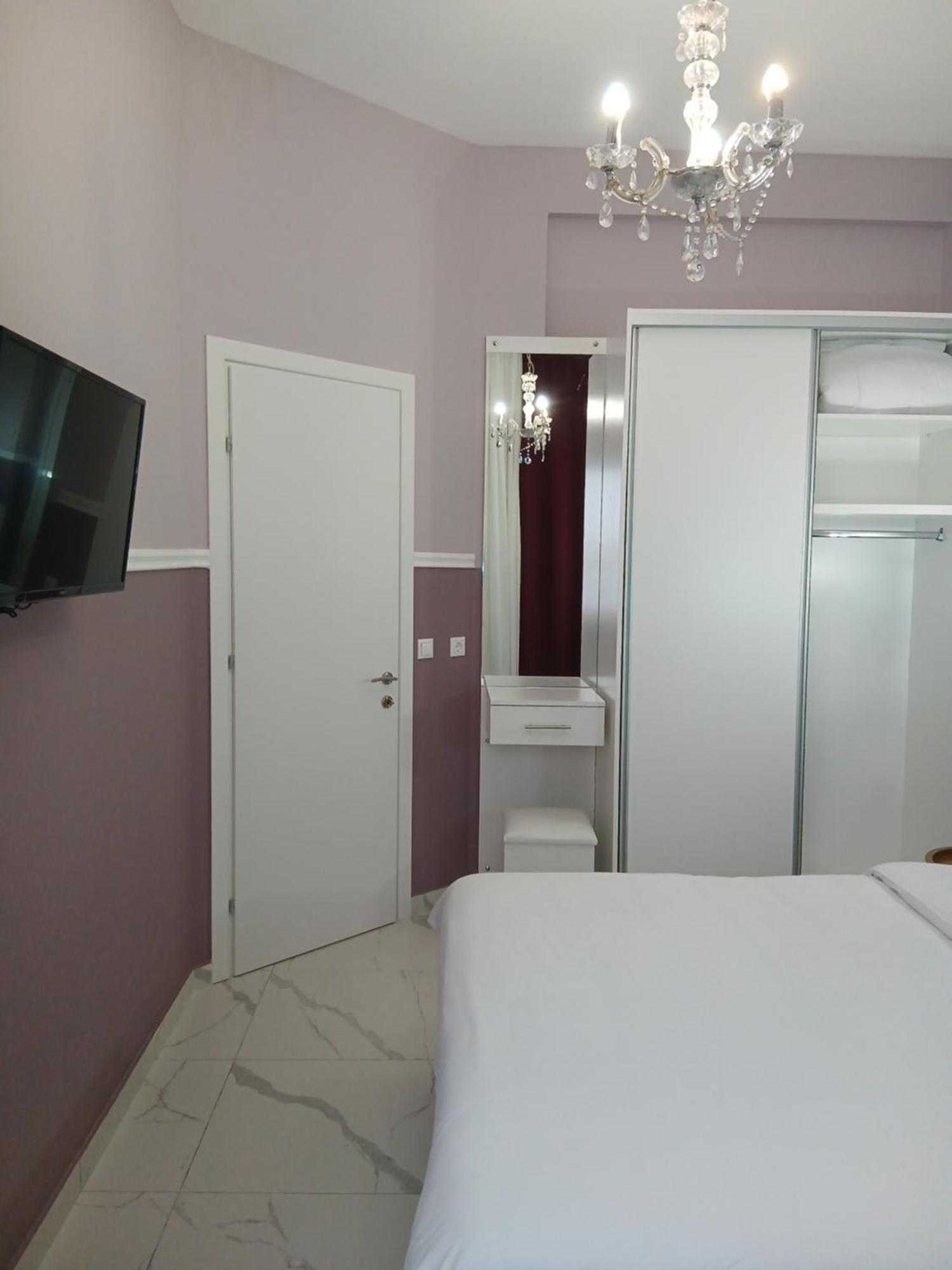 Black Onyx Comfort Apartment *