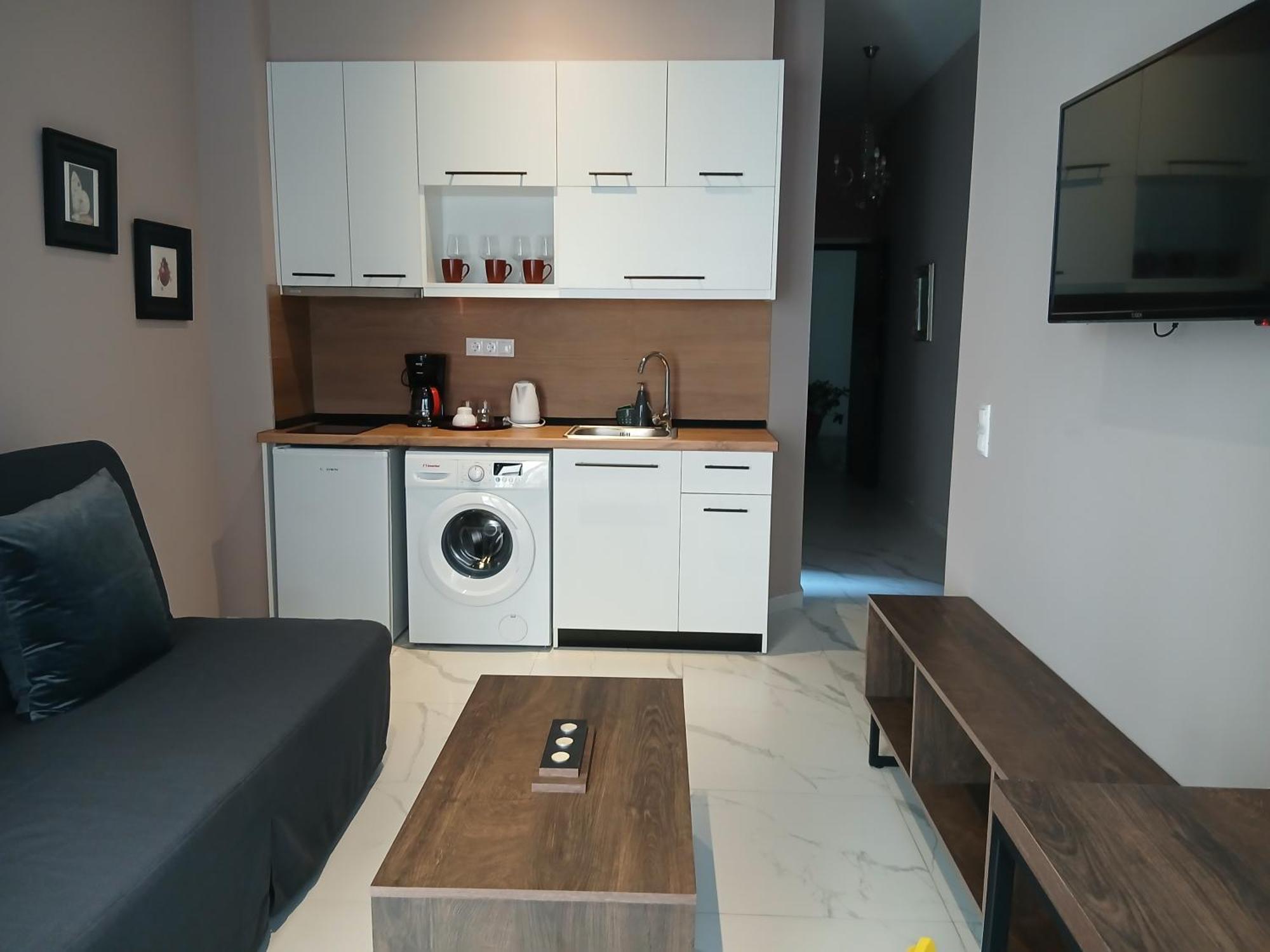 Black Onyx Comfort Apartment Thessaloniki