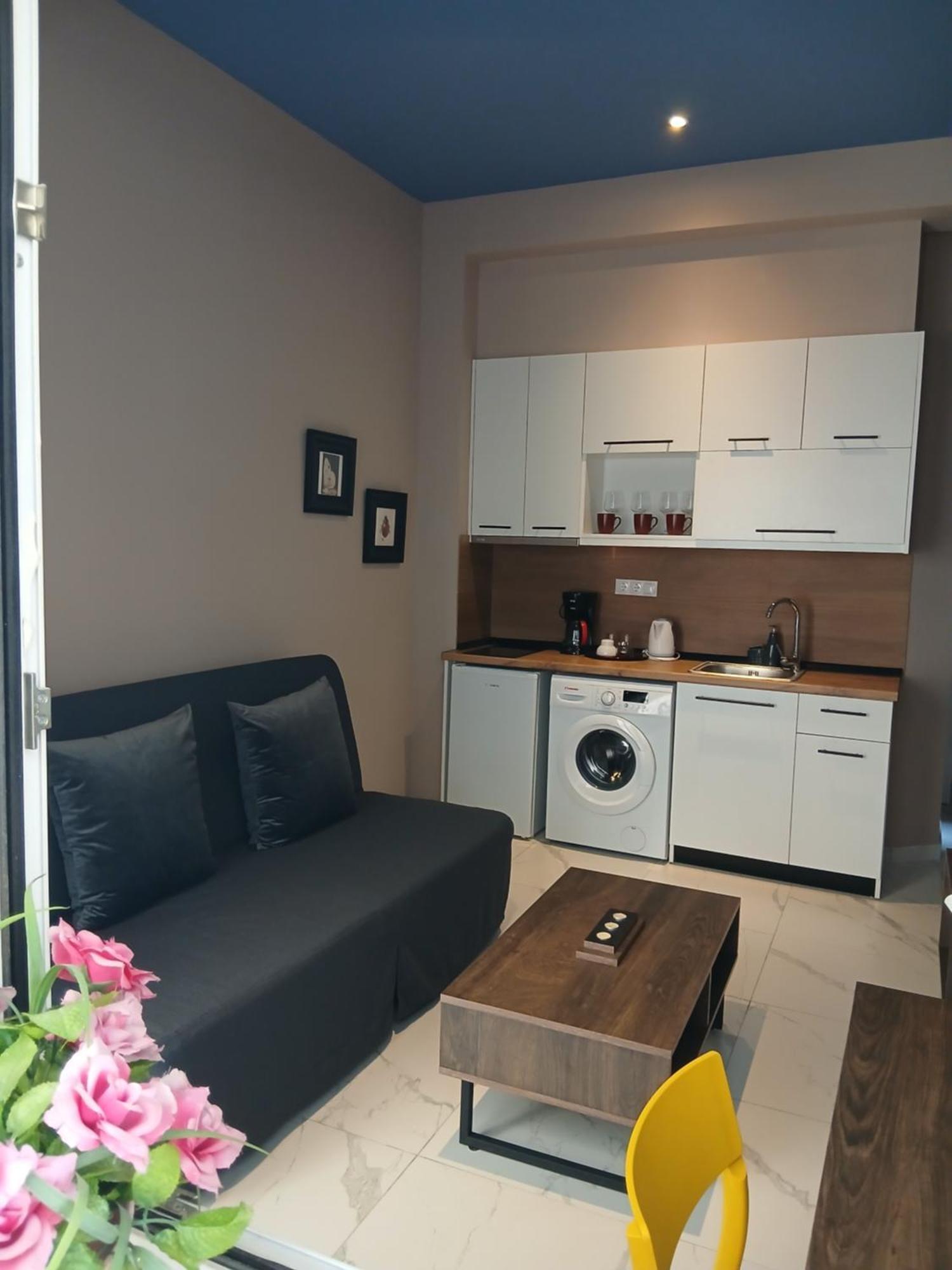 Black Onyx Comfort Thessaloniki
