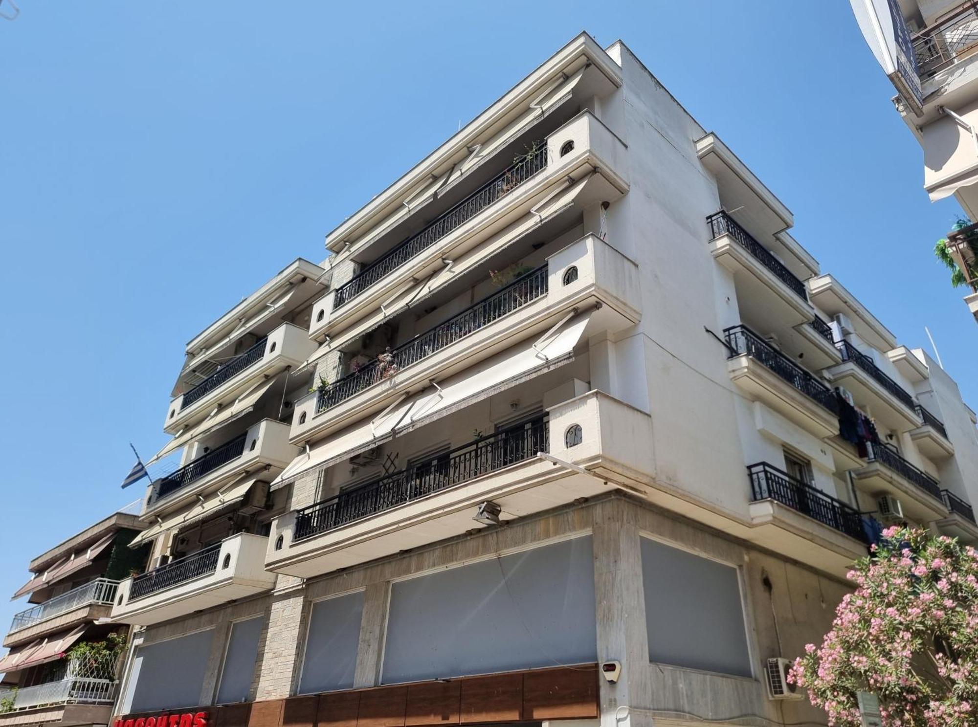 53 Luxury Kalamaria
