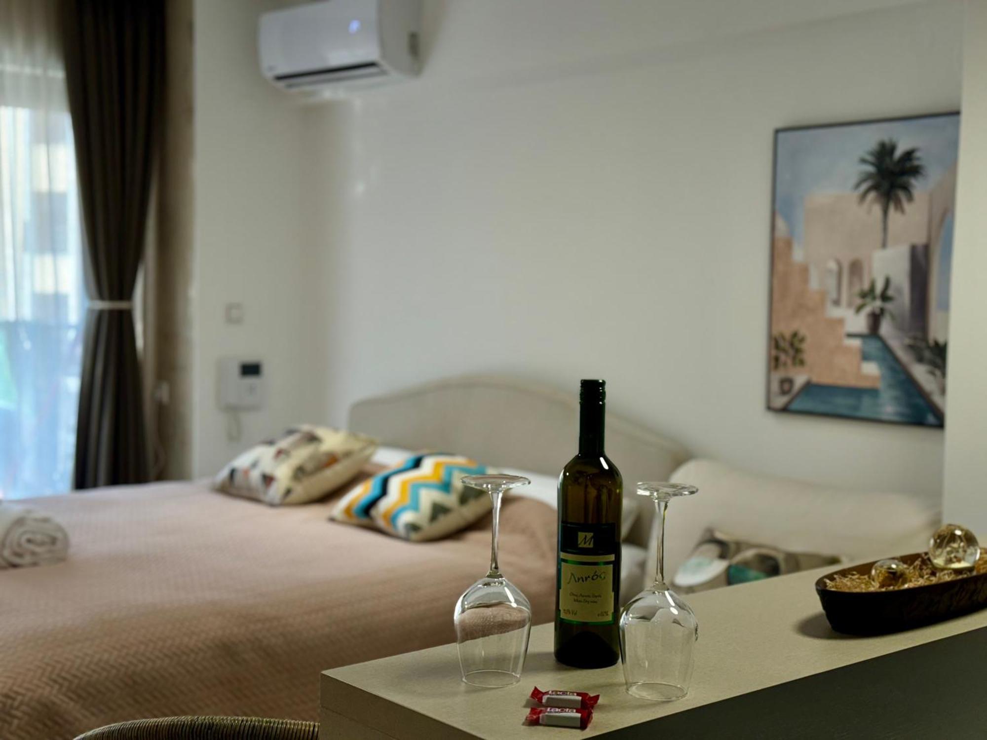 Apartment Smab In Ladadika