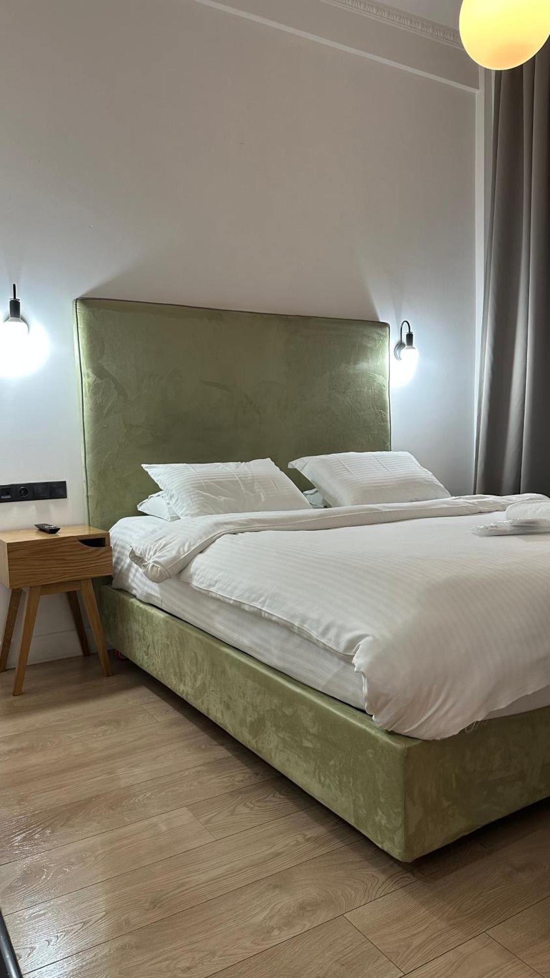 The Maroon Bottle Luxury Aparthotel Thessaloniki