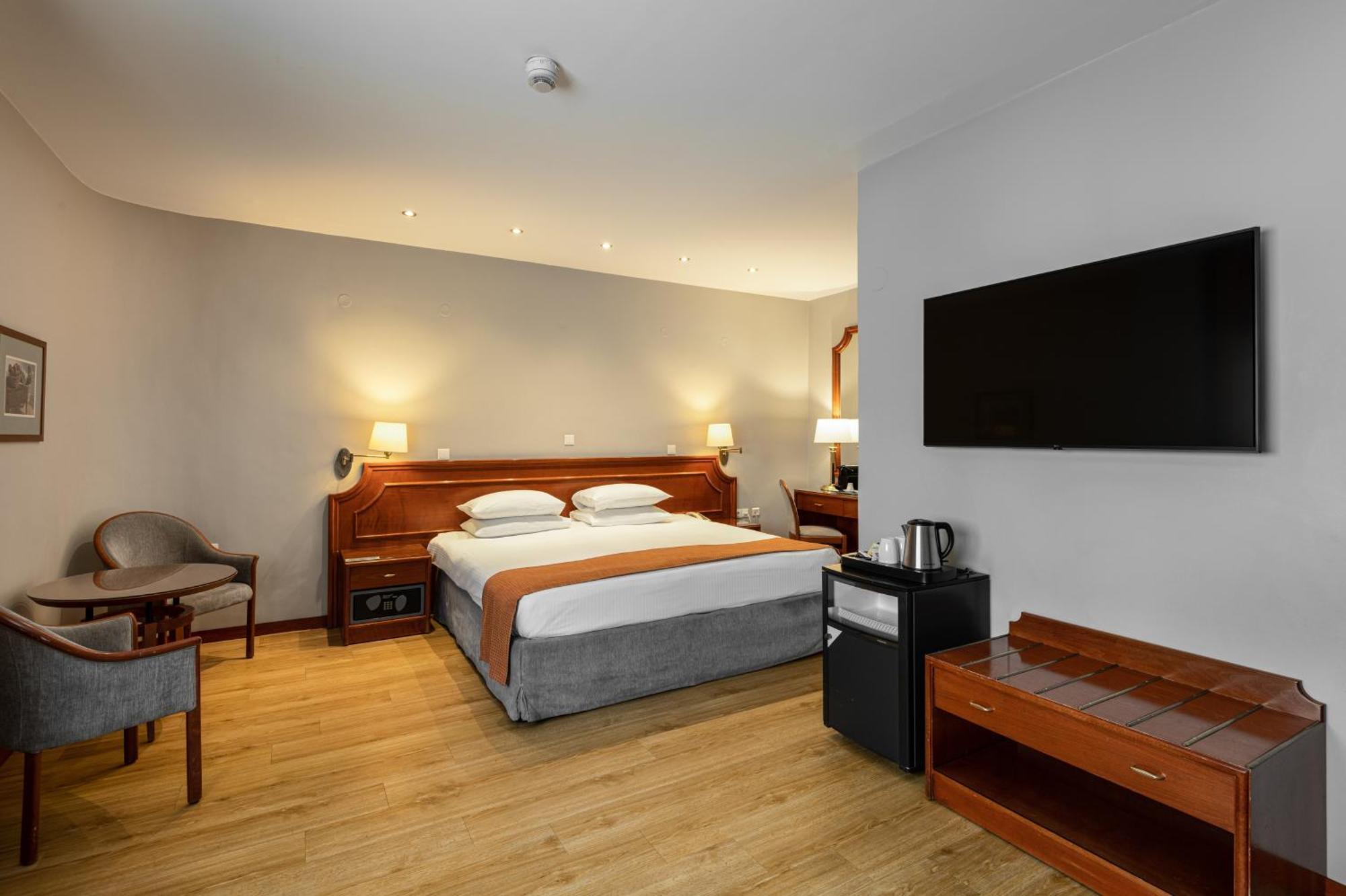 Hotel Holiday By Ihg