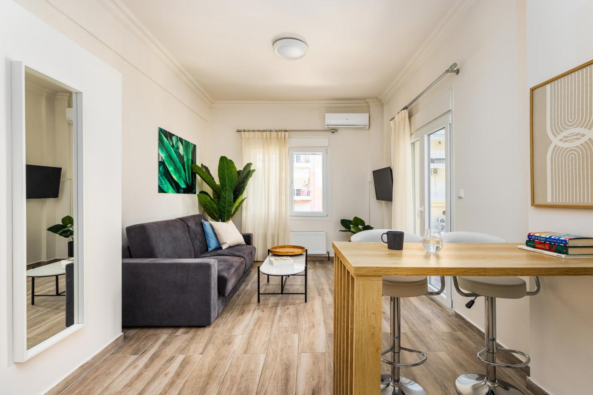 Tropical & Faces By Nest Apartment *