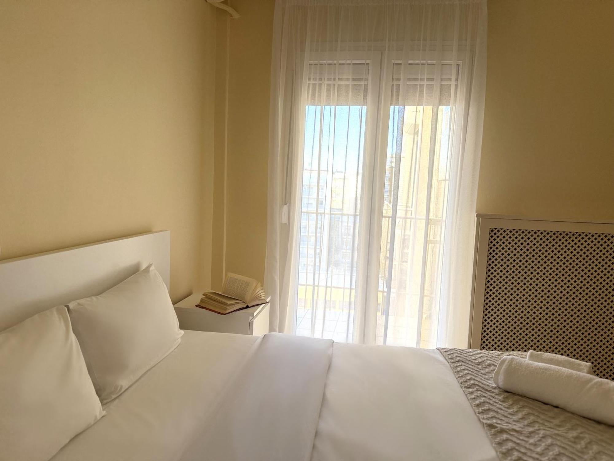 Zeusbnb Saint Sofia Ble Apartment Thessaloniki