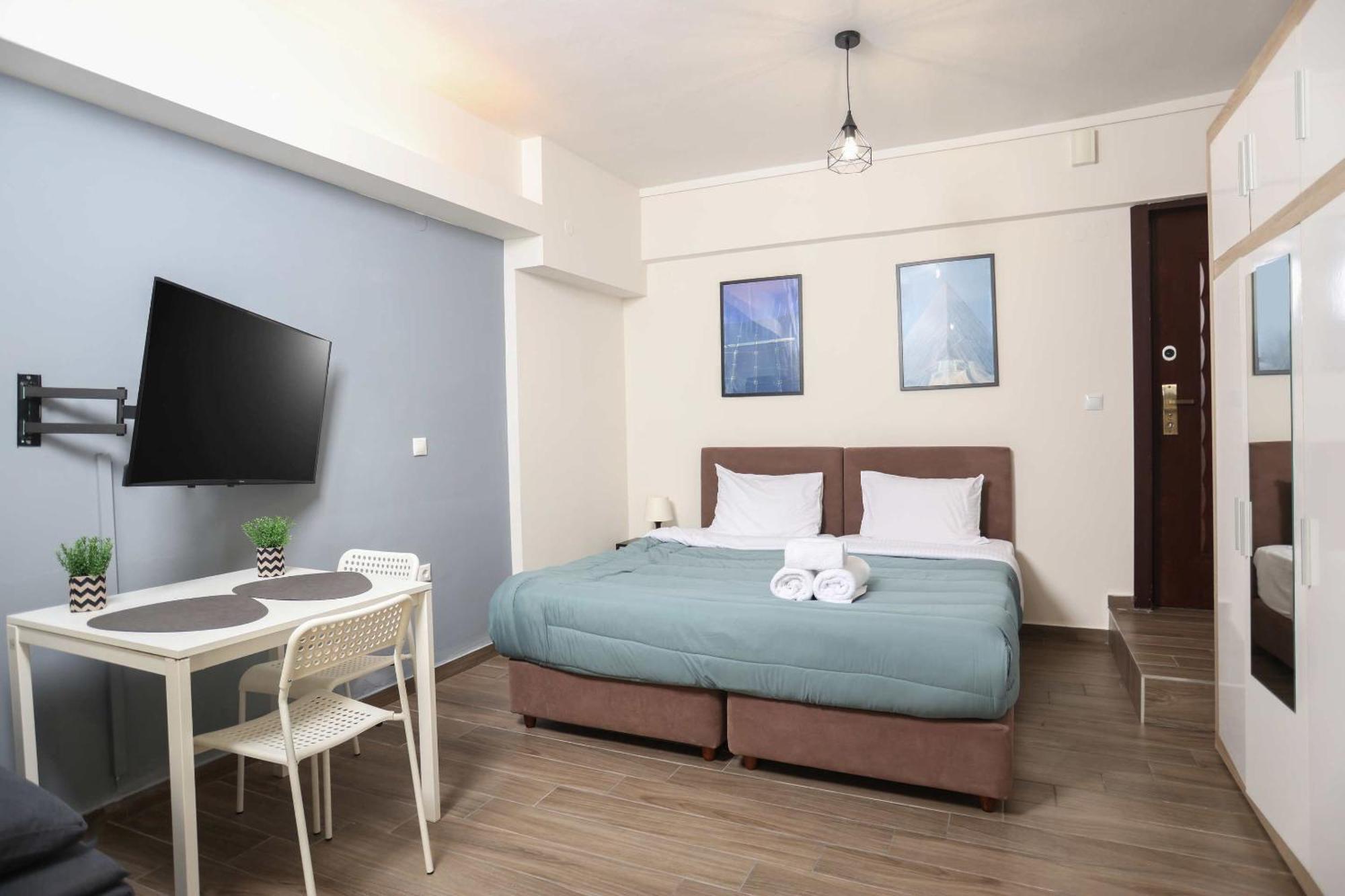 Downtown Seaside Apartment *