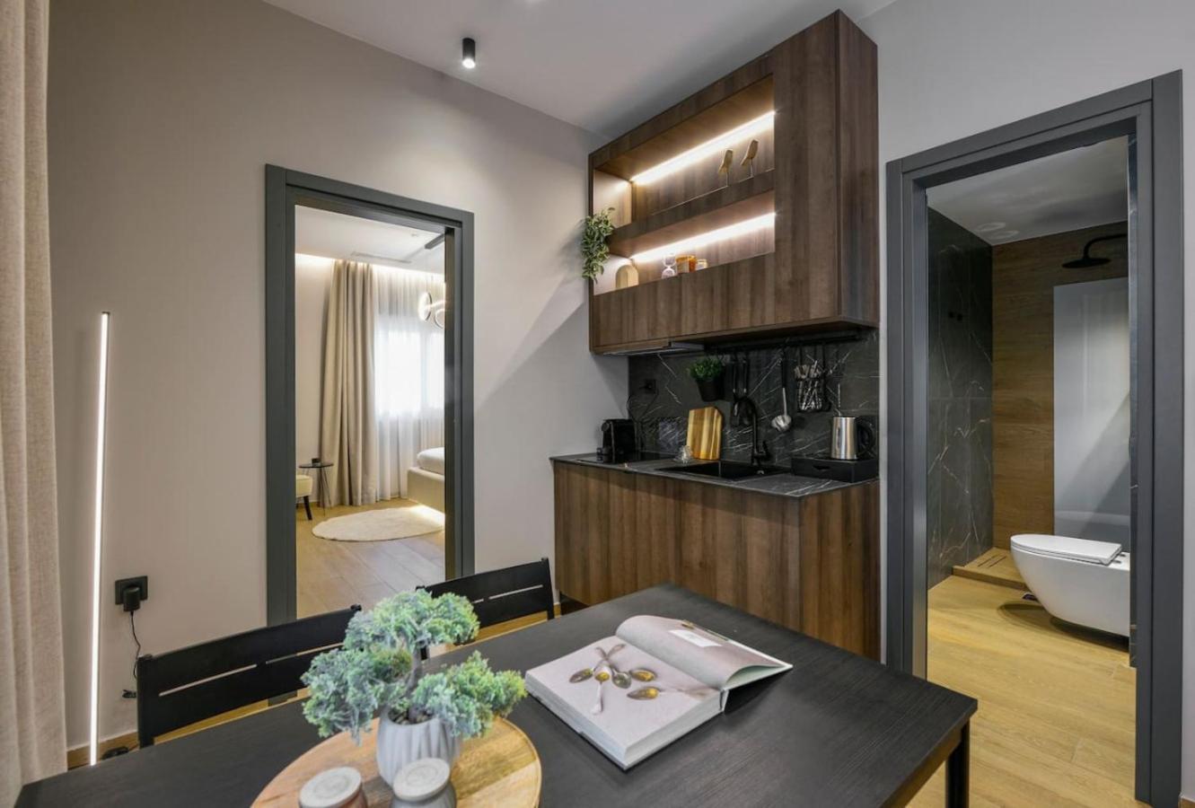 Apartment Aristotelian Virtues - Evlaveia Thessaloniki