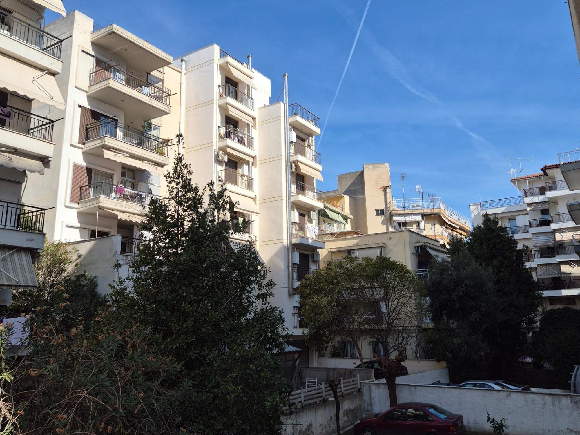 Vintage & Minimal Apartment Thessaloniki