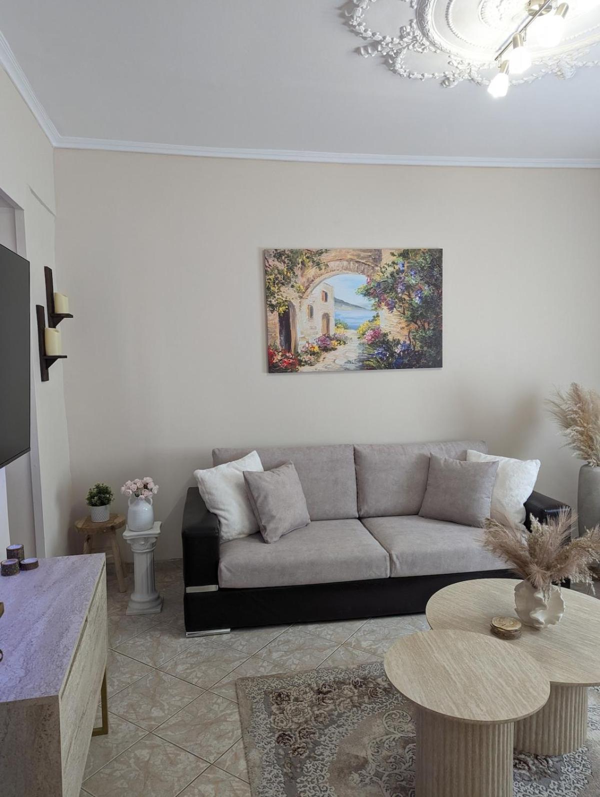Apartment Under Castle Walls *