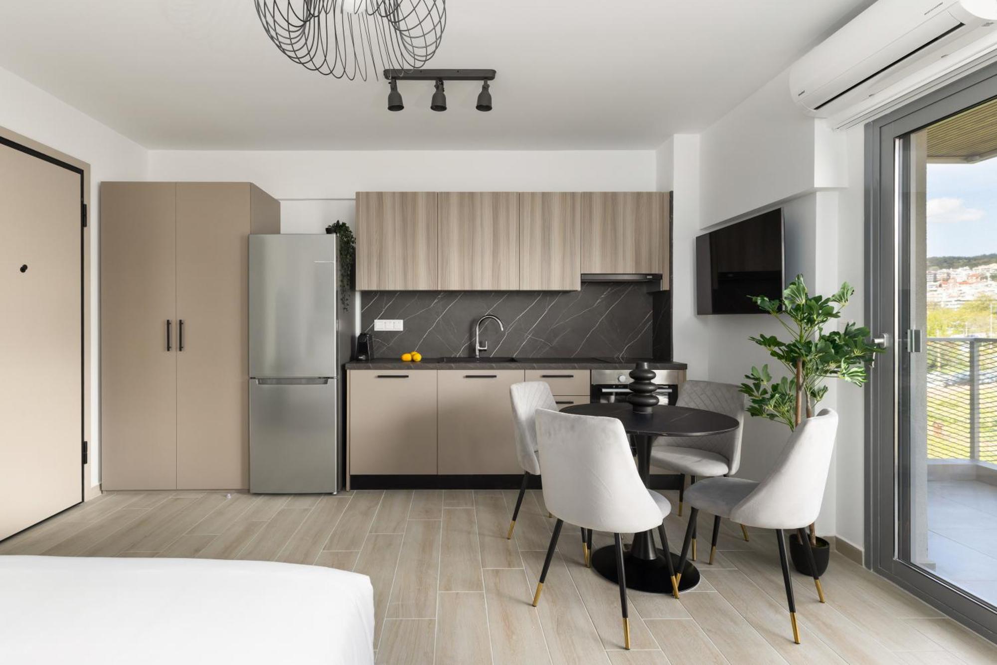 Babylon Luxury No2 By Binobi! * Thessaloniki