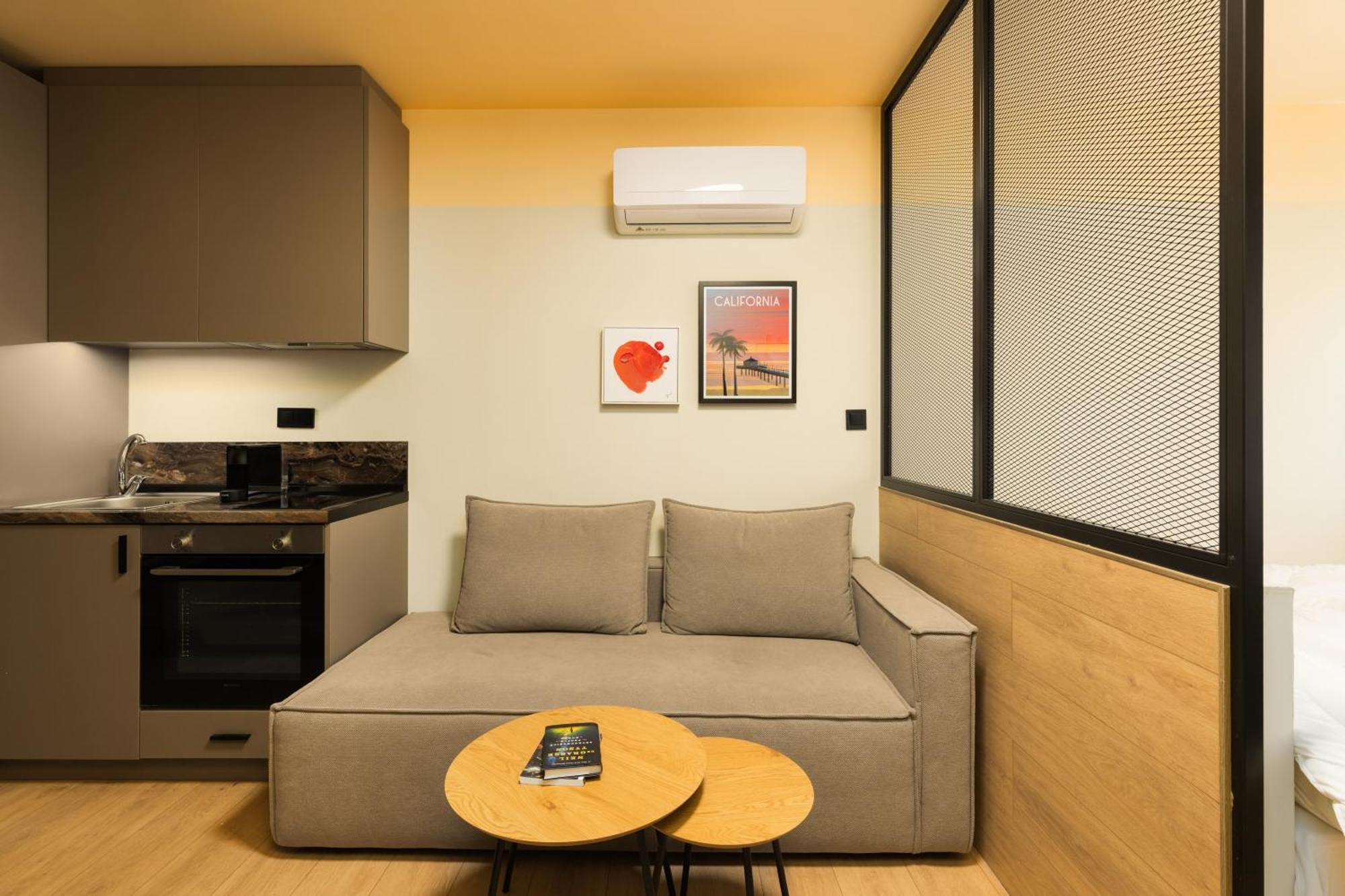 Ermou Boutique By Nest *