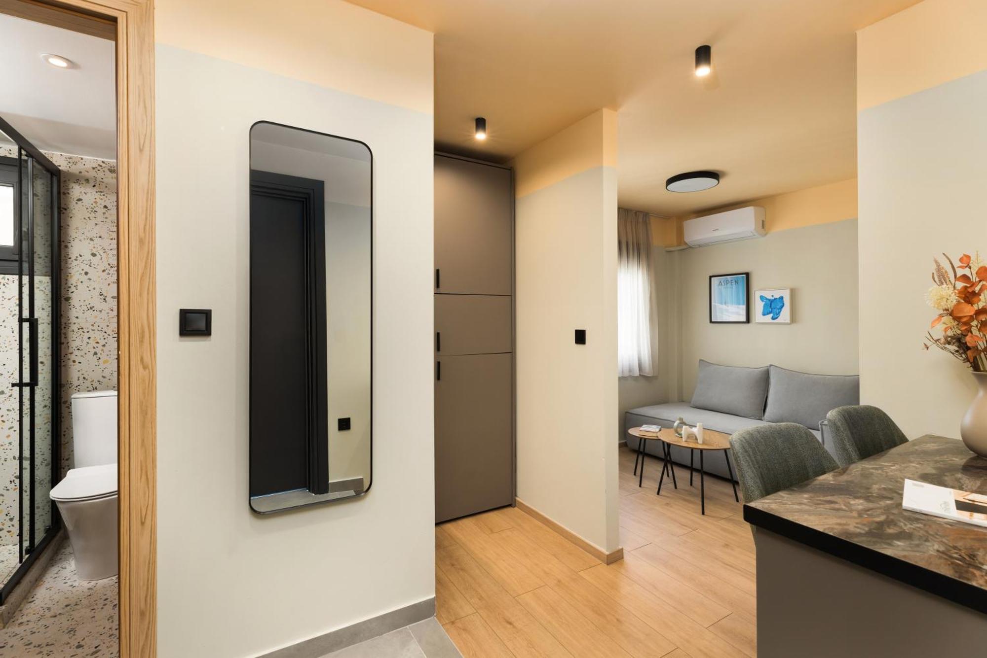 Ermou Boutique By Nest Daire *
