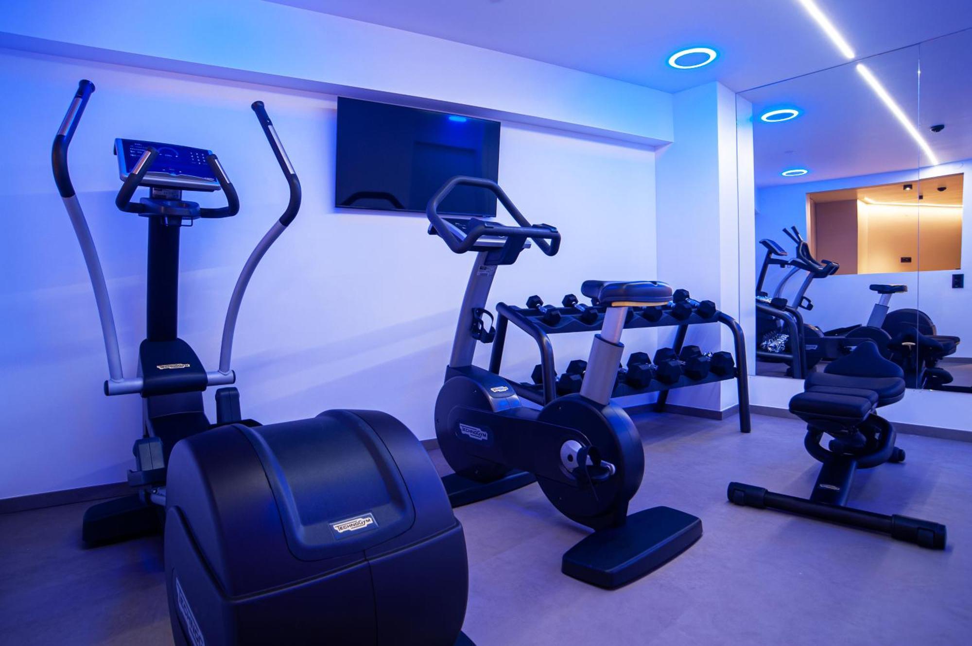 Sigma Aparthotel 4*